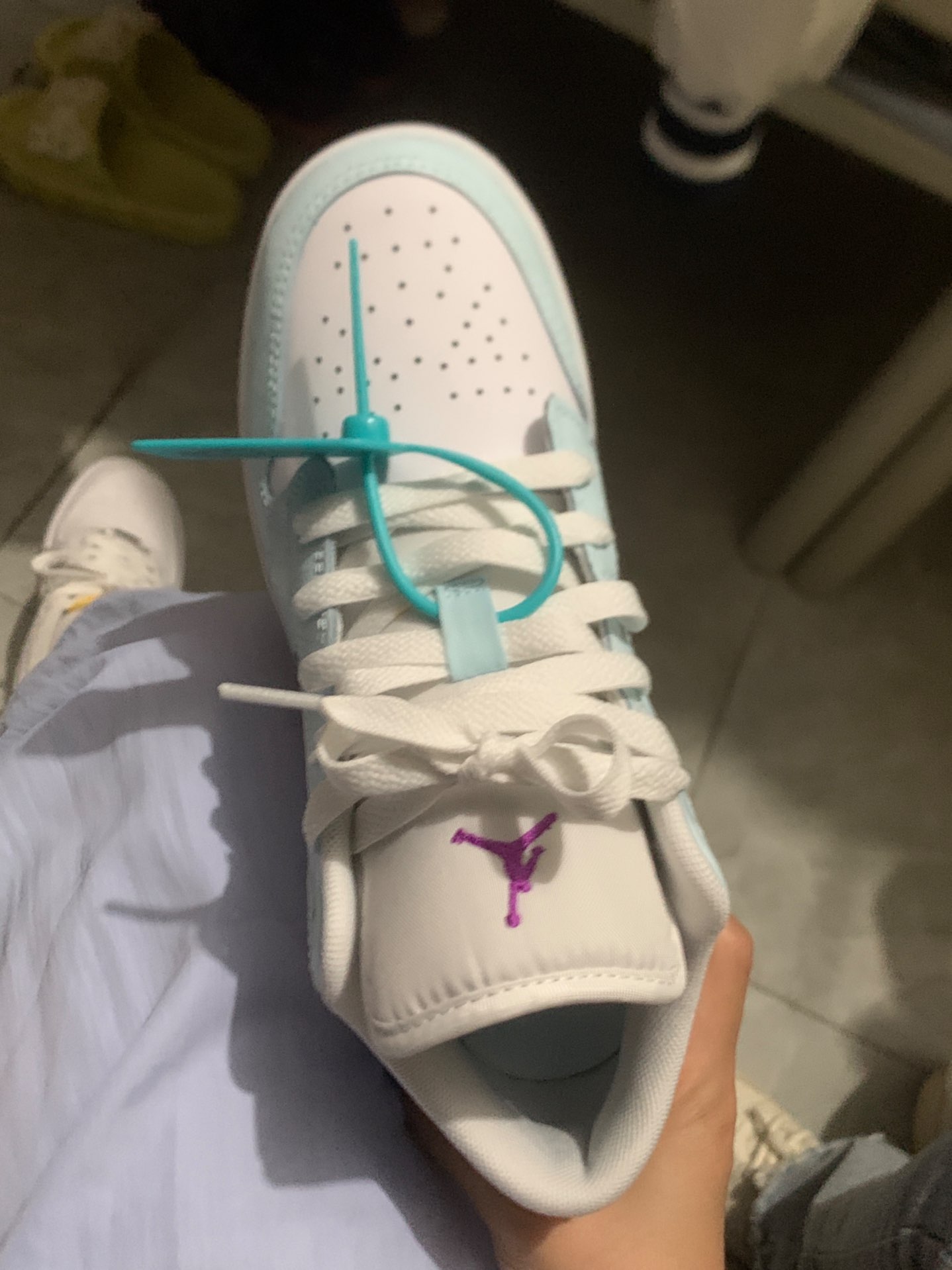 custom review-Jordan Air Jordan 1 Low SE Устойчивый к истиранию Низкий Топ Детские Баскетбольные Кроссовки Белый Синий