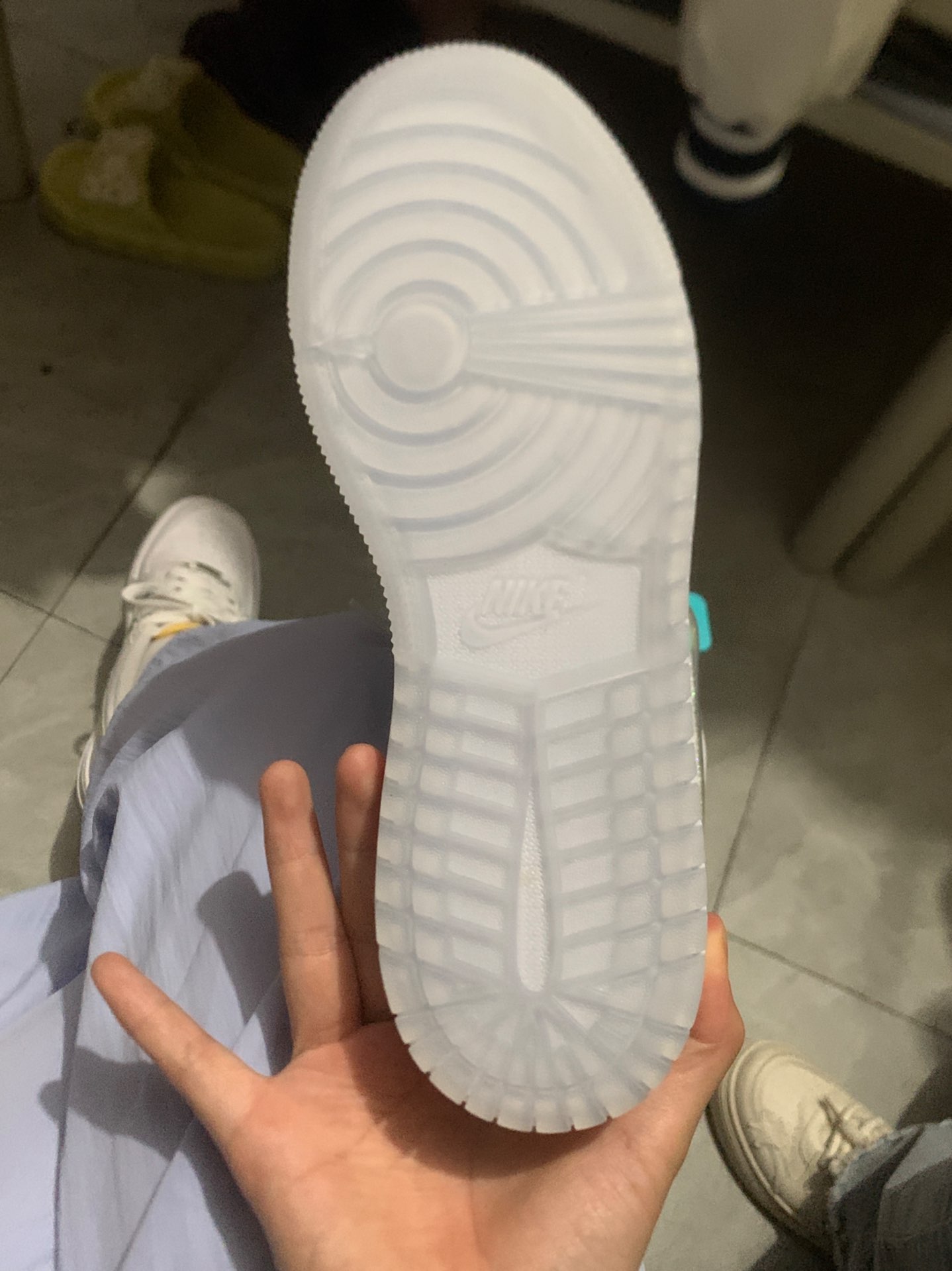 custom review-Jordan Air Jordan 1 Low SE Устойчивый к истиранию Низкий Топ Детские Баскетбольные Кроссовки Белый Синий