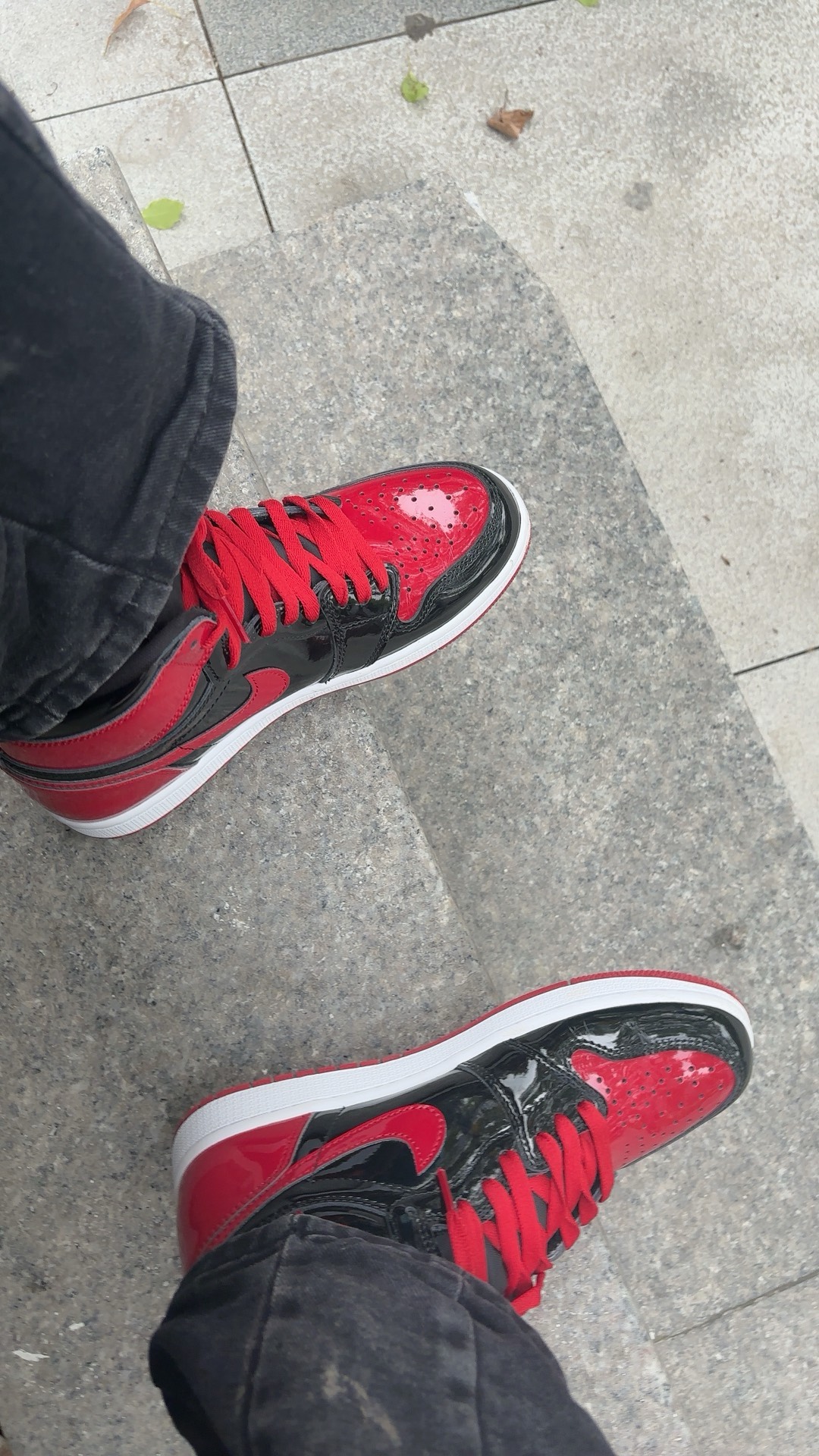 custom review-Jordan 1 Retro High OG Patent Bred