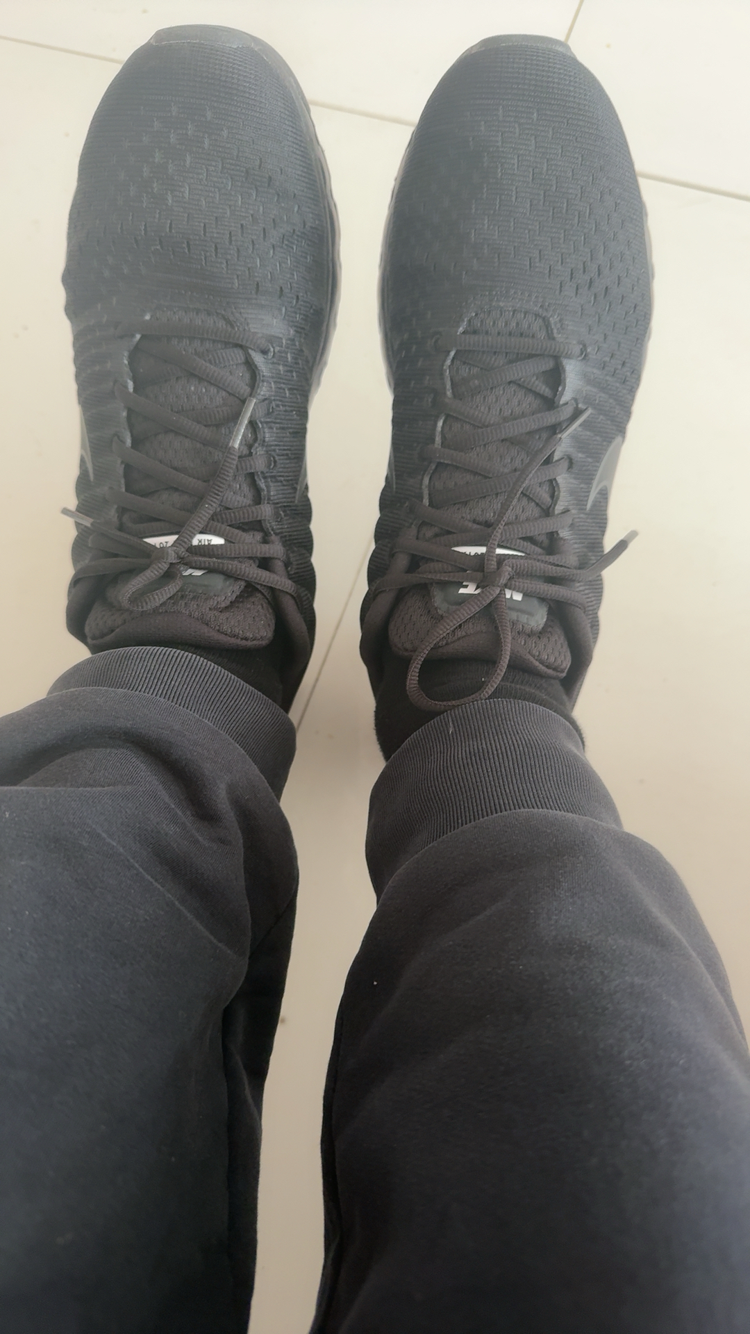 custom review-Nike Air Max 2017 'Triple Black'