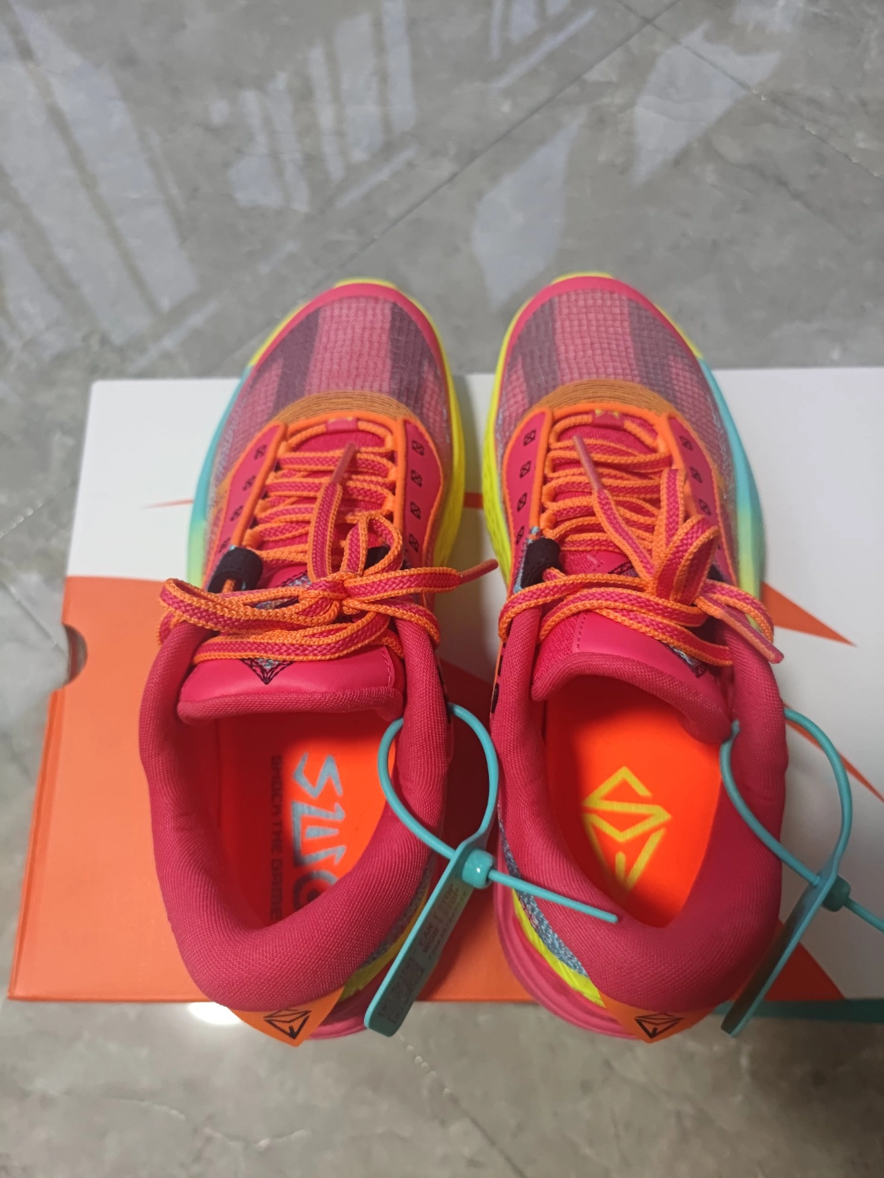 custom review-ANTA Амортизирующие кроссовки Slip-resistant с низким верхом для баскетбола Мужские Красный Желтый