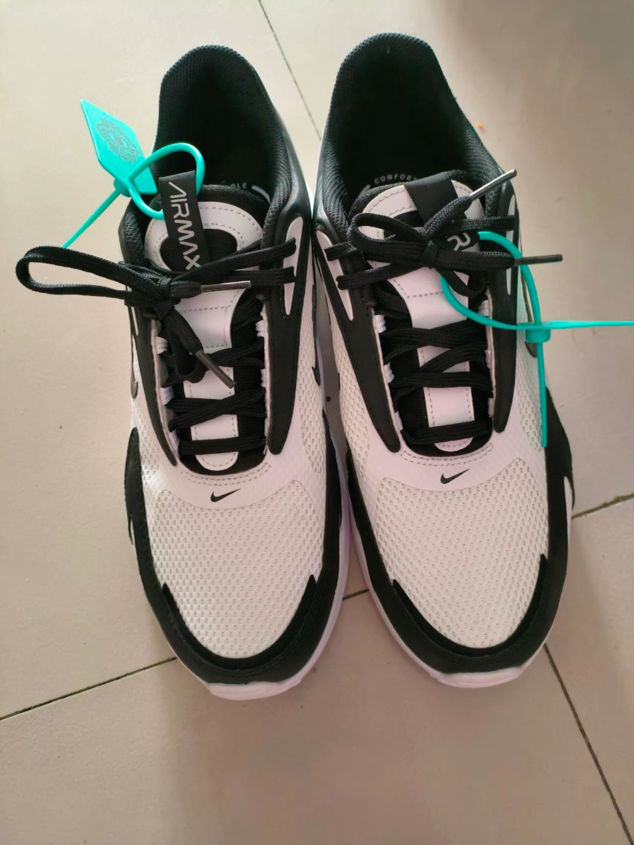 custom review-Nike Air Max Bolt Low Топ Повседневный Городской Коммутирование Беговые кроссовки Мужской Белый черный