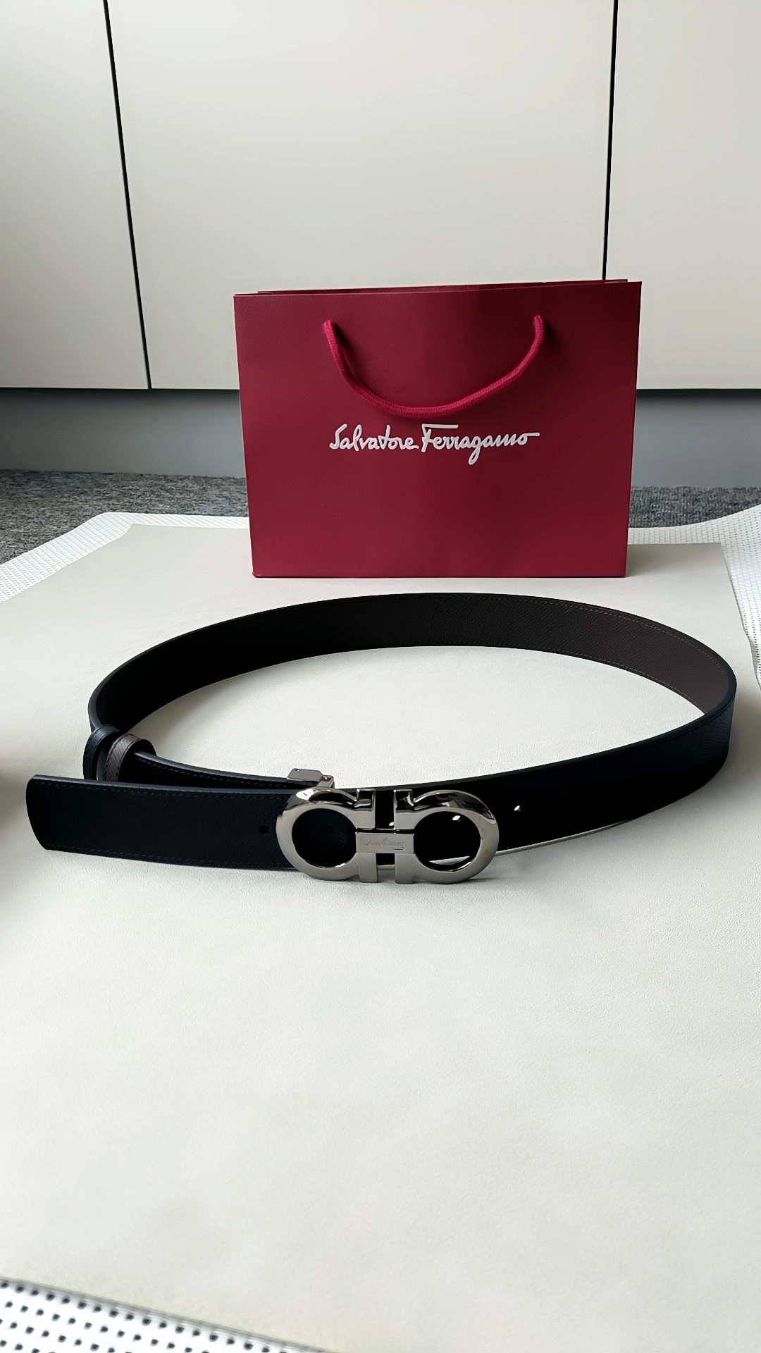 菲拉格慕男士皮带,成功男人必备