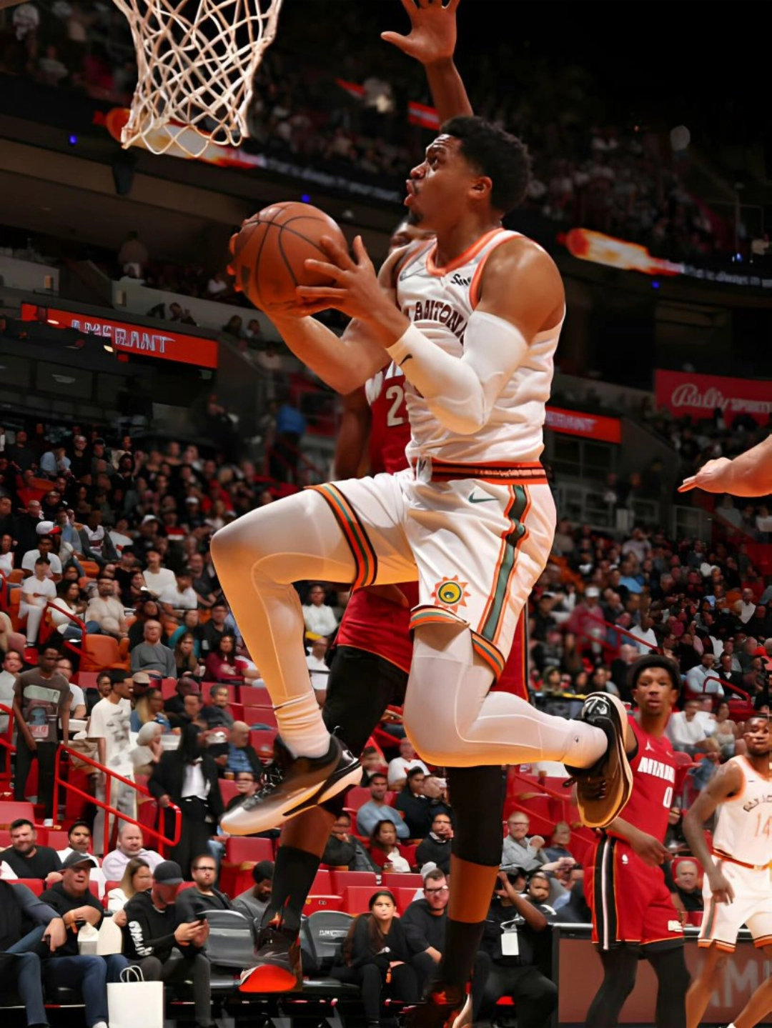 nba每日球员上脚分享凯尔登·约翰逊