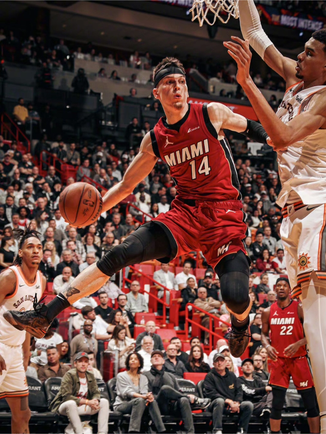 nba每日球员上脚分享泰勒·希罗