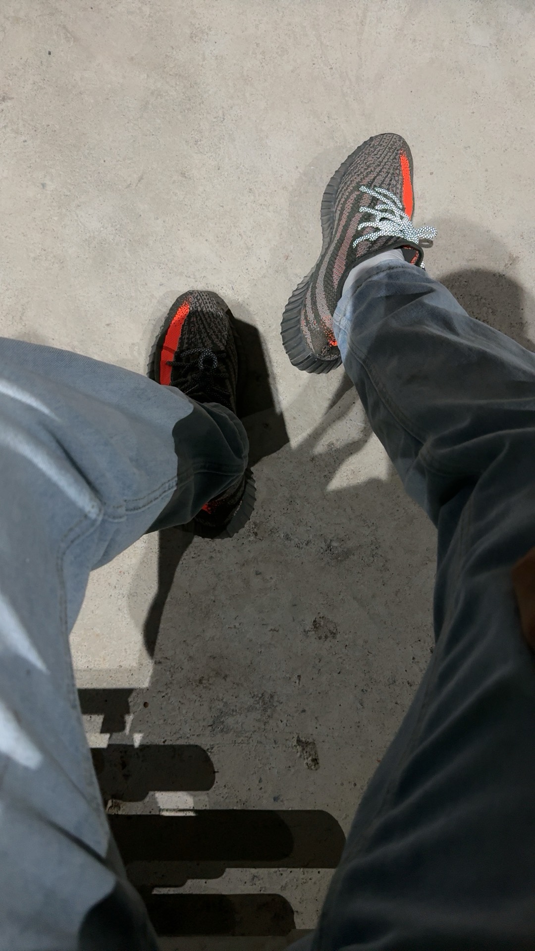 custom review-Adidas Yeezy Boost 350 V2 Carbon Beluga