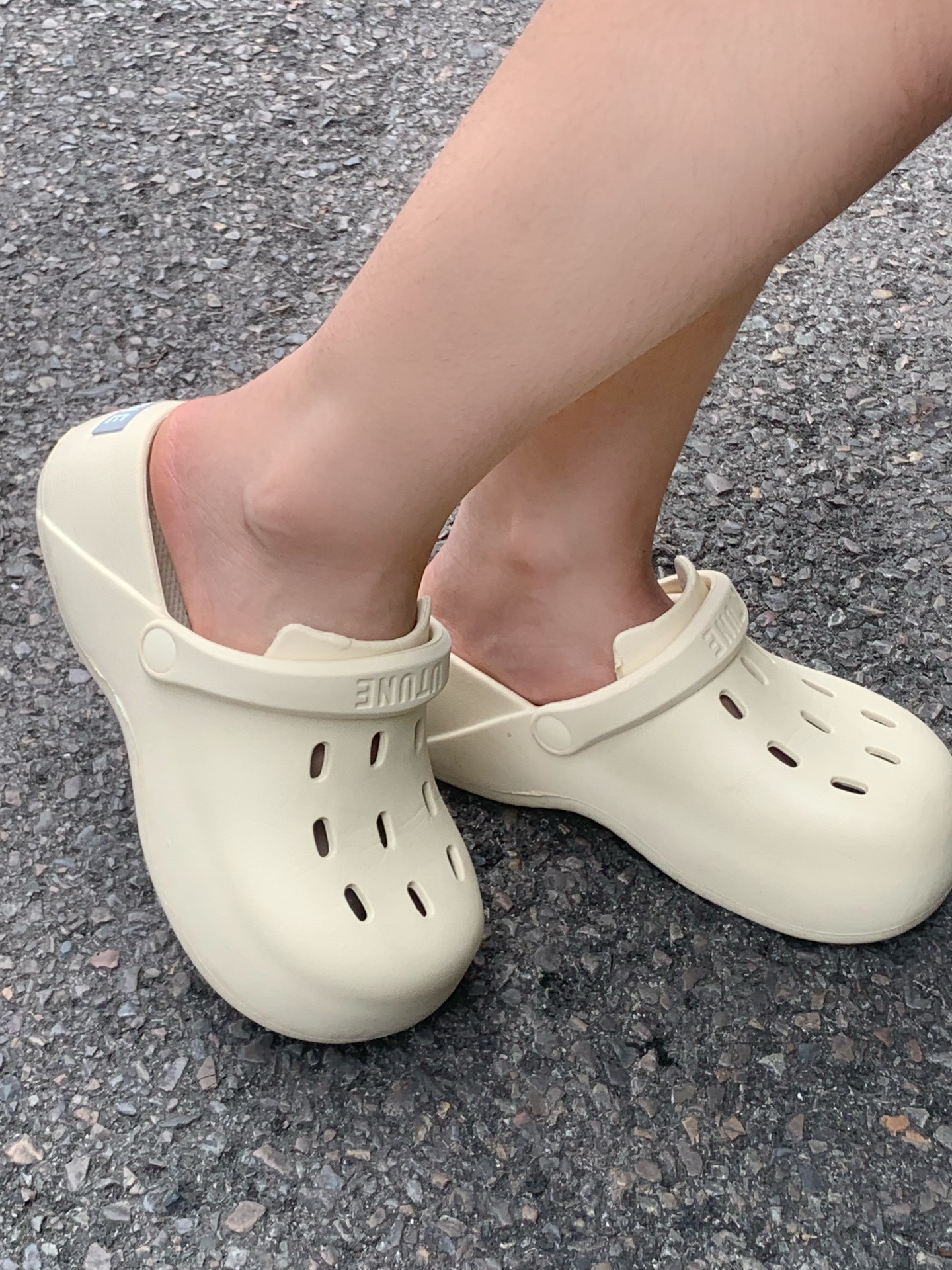 这双洞洞鞋真的很可爱