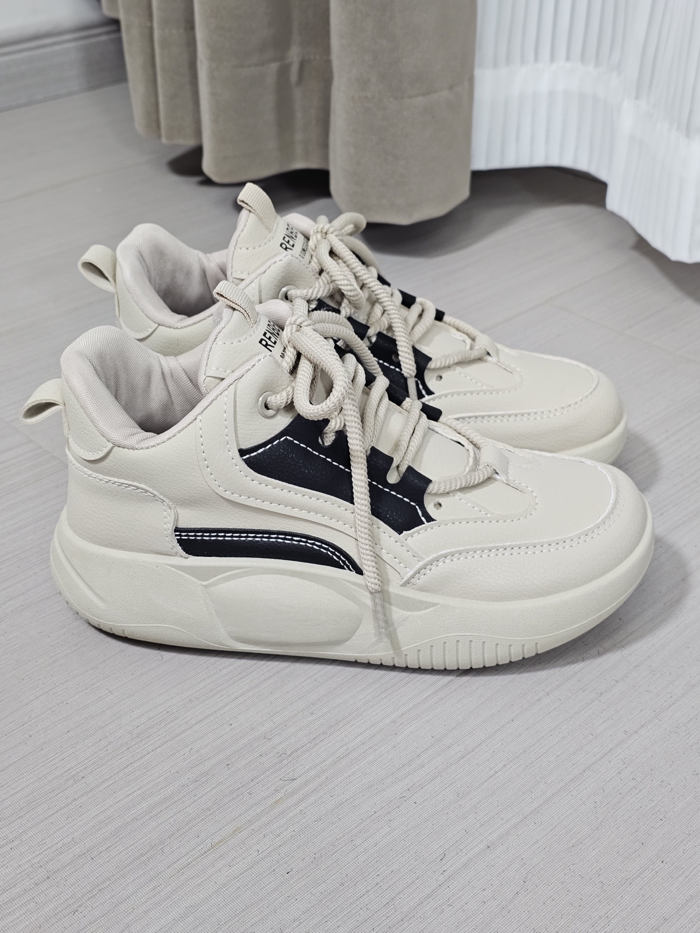 女鞋品牌 运动鞋新 潮流与舒相关图片3