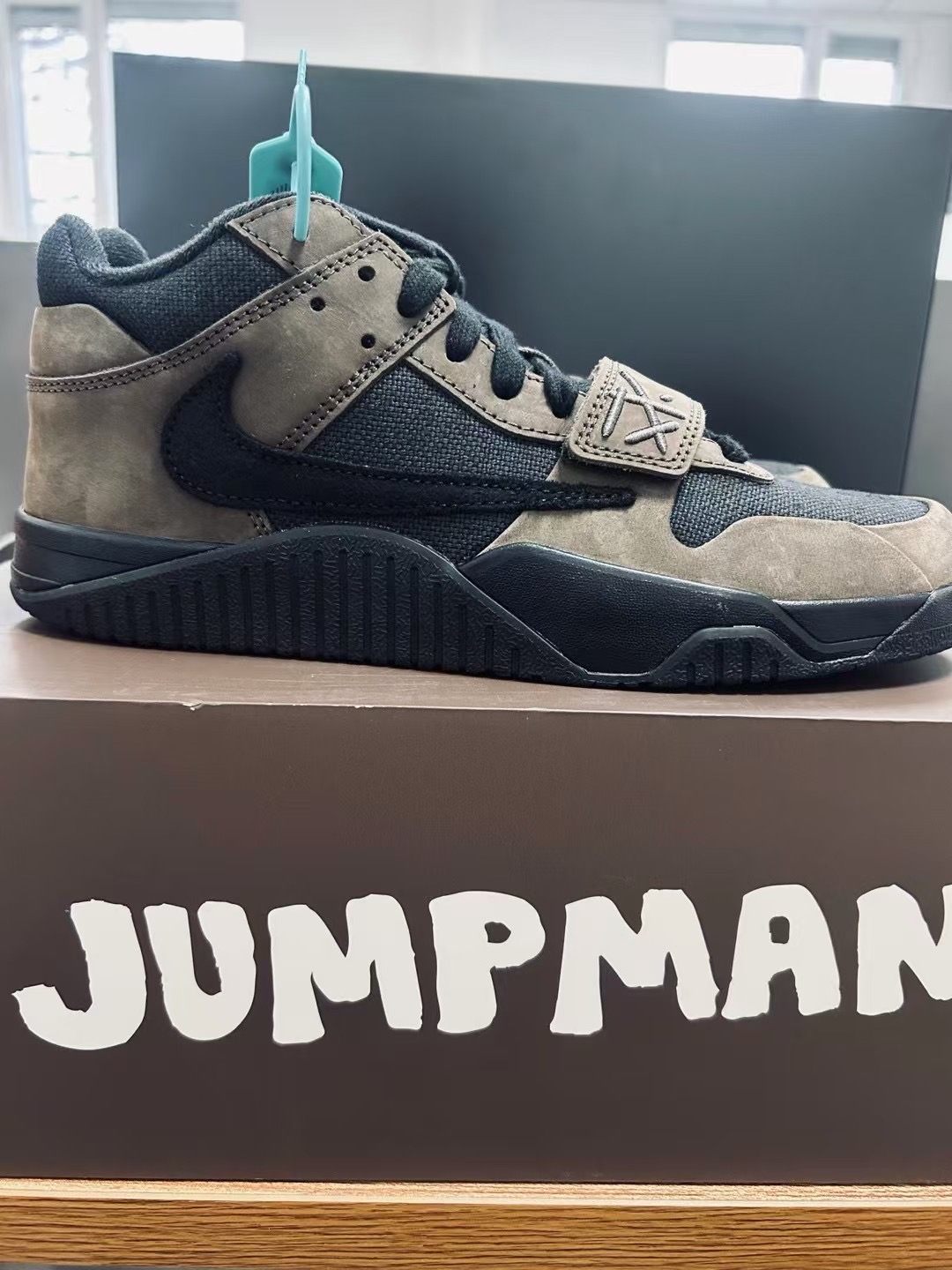 custom review-Travis Scott x Jordan Jumpman Джек Шок Абсорберы Противоскользящие Низкие Баскетбольные Кроссовки Унисекс Темный Мокко Черный