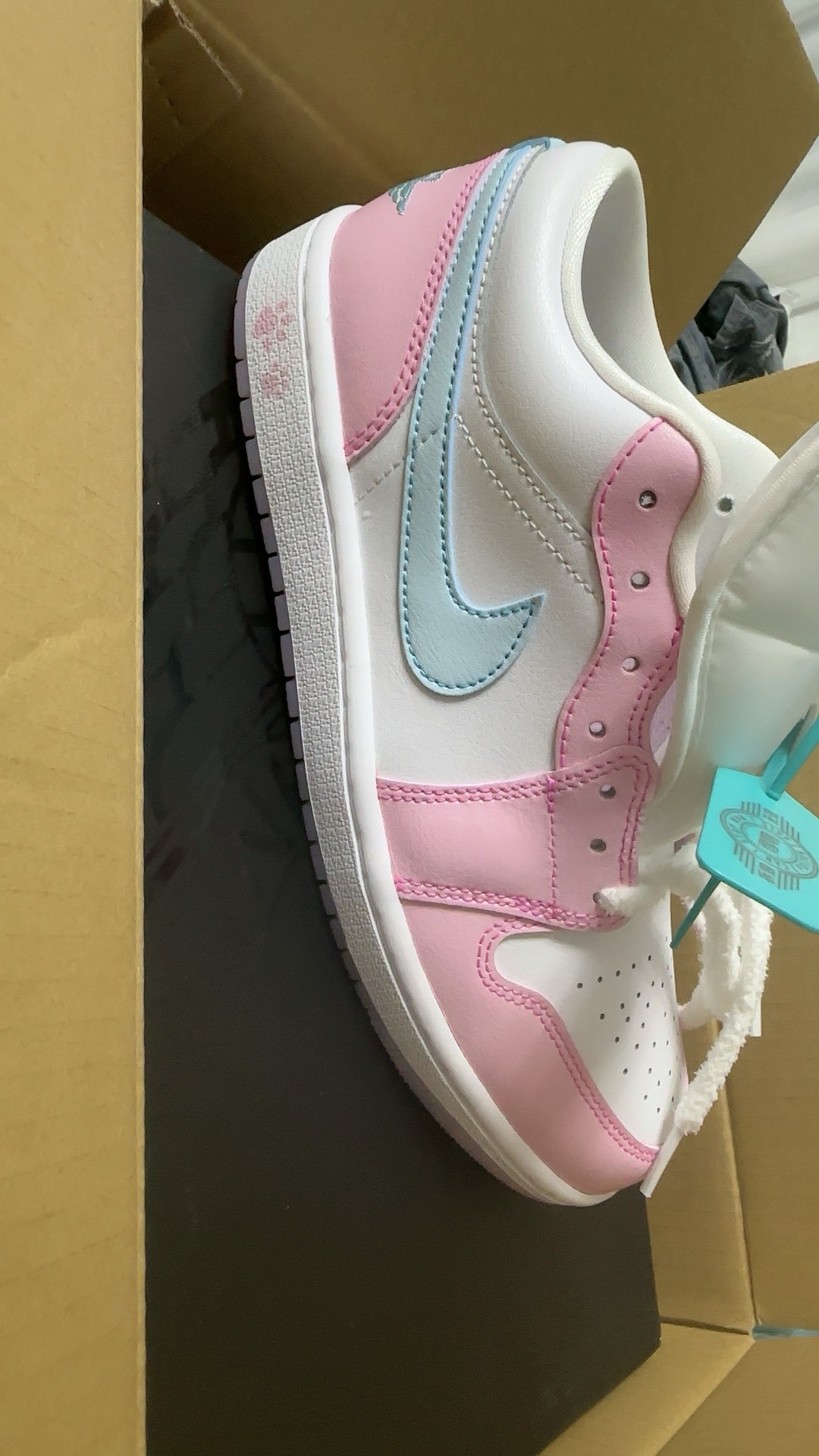 custom review-Jordan Air Jordan 1 Устойчивые к истиранию Низкие Топы Винтажные Баскетбольные Кроссовки Женские Белые