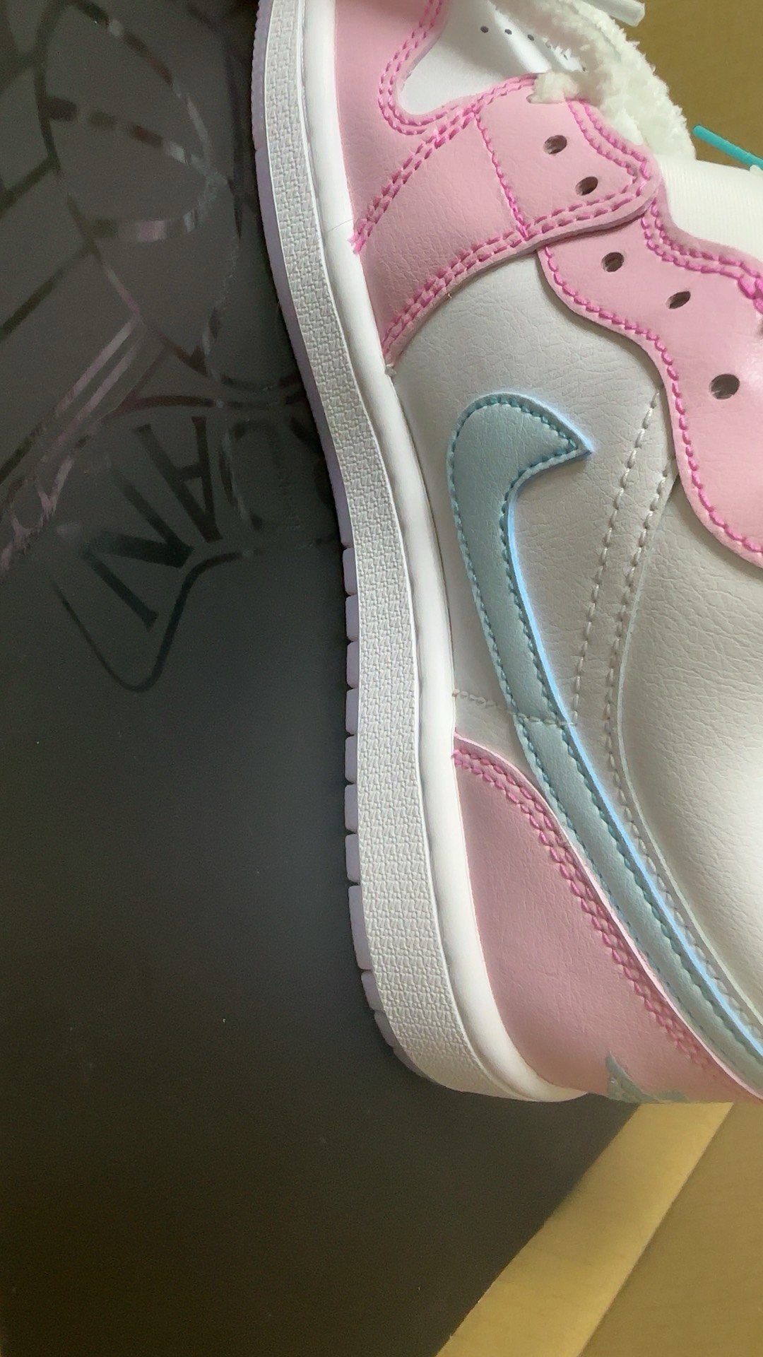 custom review-Jordan Air Jordan 1 Устойчивые к истиранию Низкие Топы Винтажные Баскетбольные Кроссовки Женские Белые