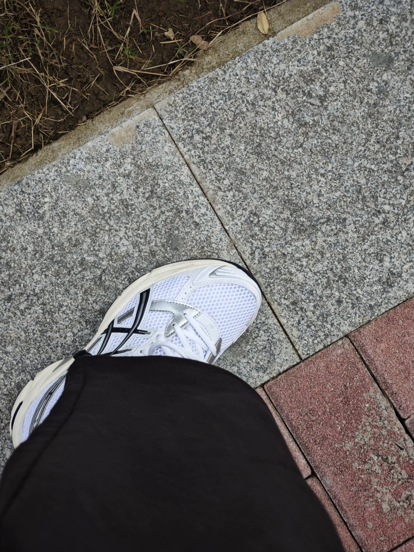 custom review-ASICS Гель 1130 Амортизация Износостойкий Низкий Топ Повседневные Беговые кроссовки Женские Белые Черно-синие