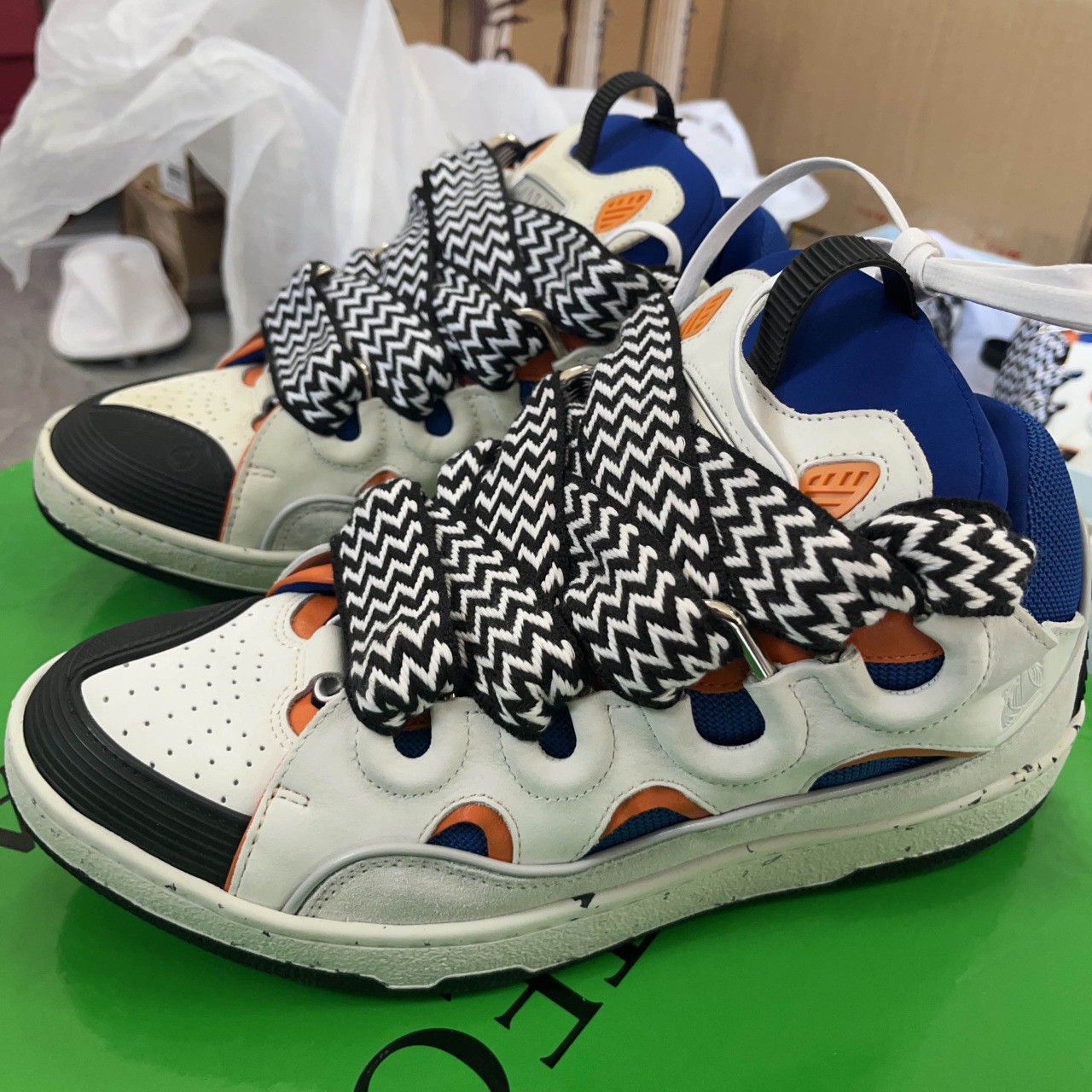 浪凡 curb 皮革 系带圆头 低帮 运动休闲鞋 男款 白蓝色
lanvin面包鞋