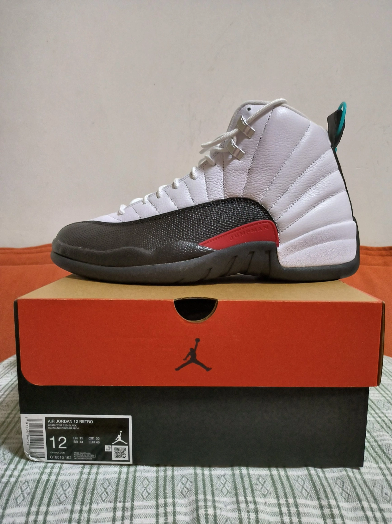 custom review-Air Jordan 12 'Red Taxi'