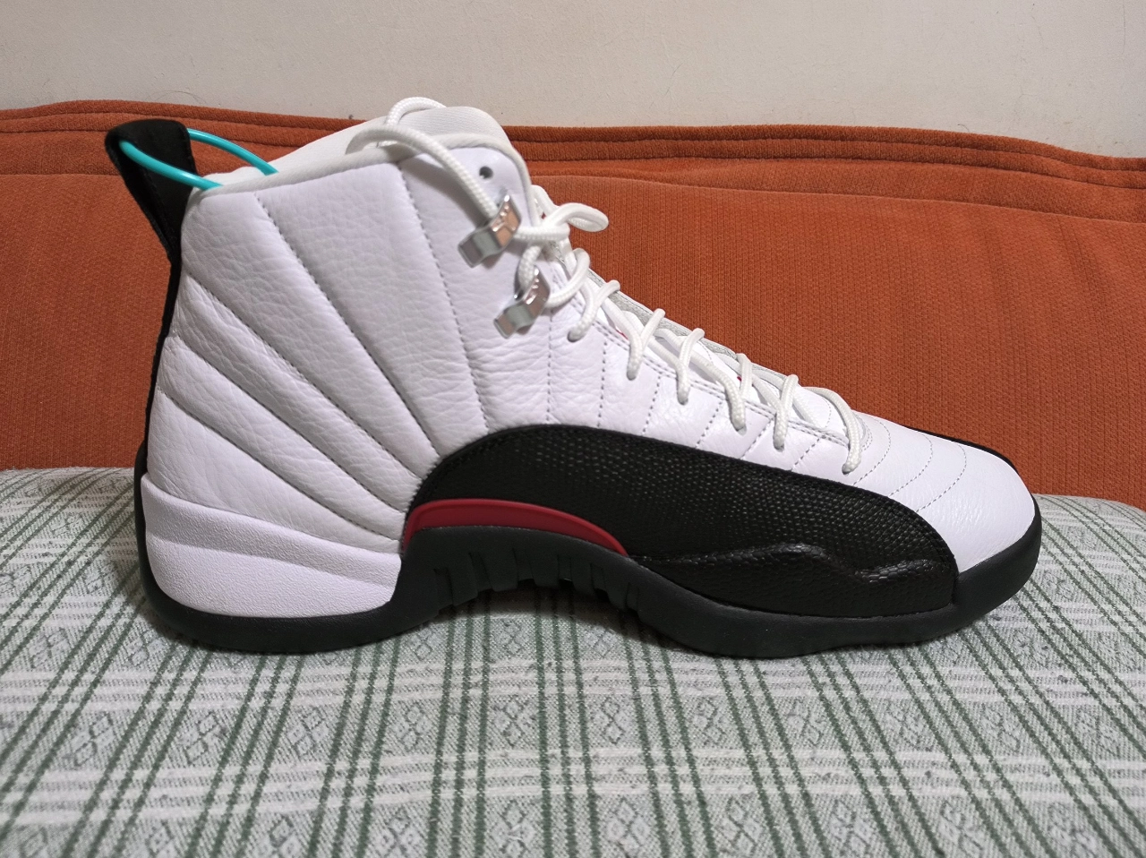 custom review-Air Jordan 12 'Red Taxi'