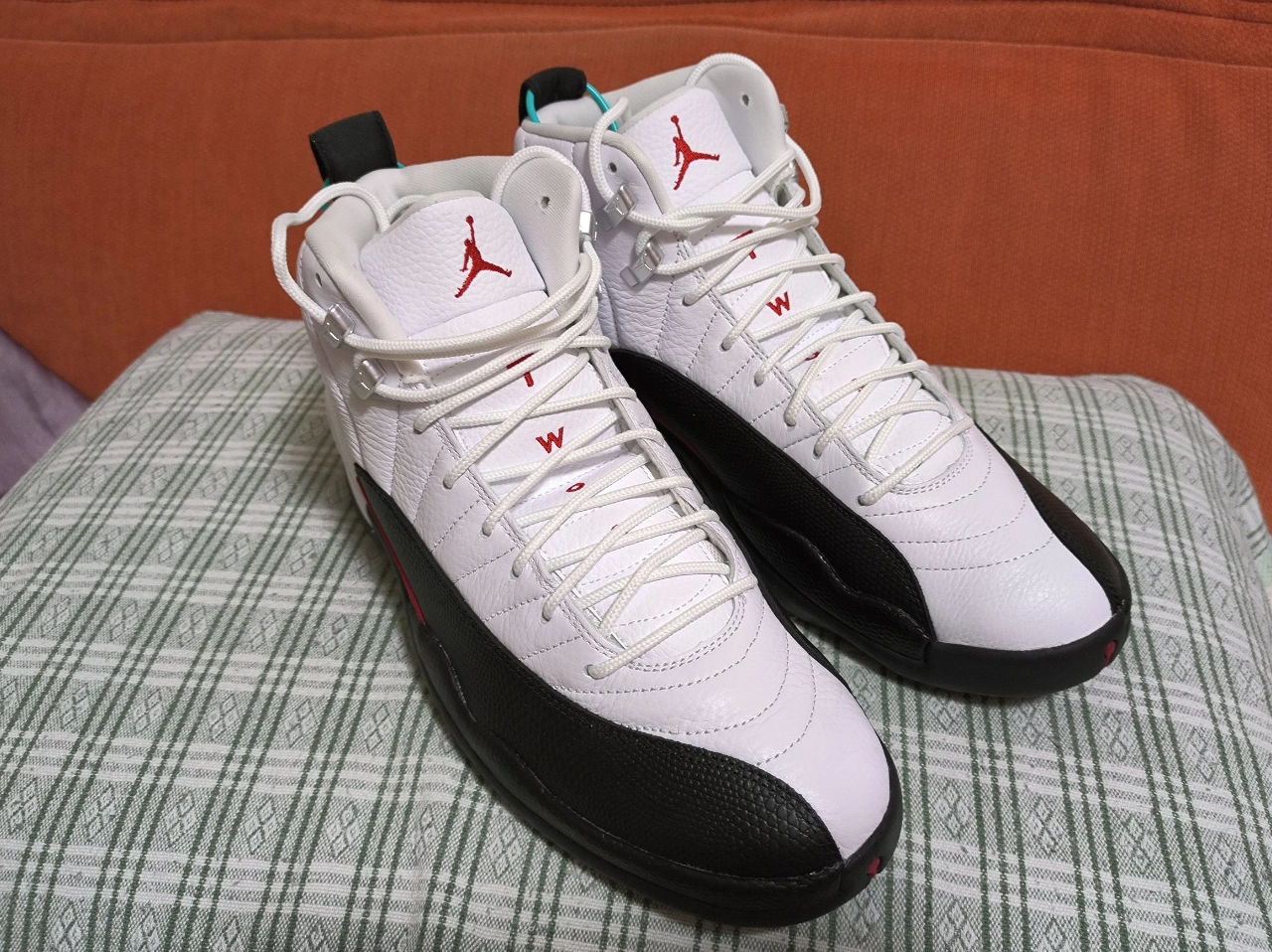 custom review-Air Jordan 12 'Red Taxi'