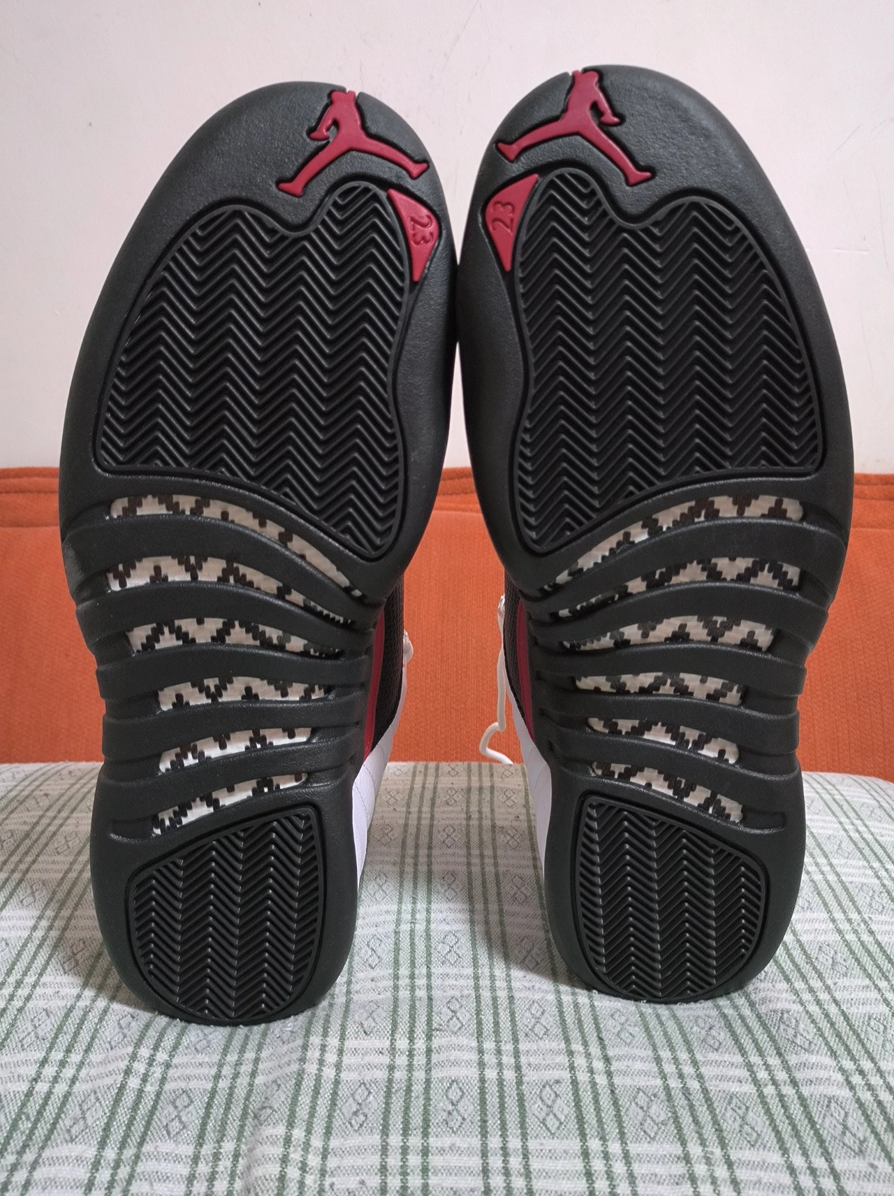 custom review-Air Jordan 12 'Red Taxi'