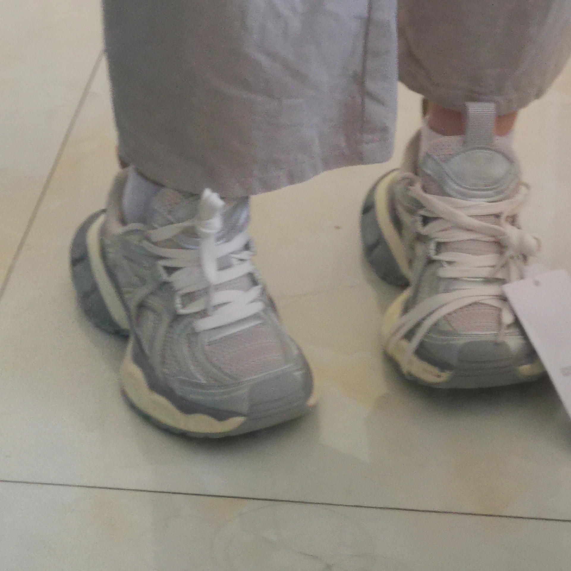 custom review-DoraemonA Низкий топ толстая подошва кроссовки унисекс