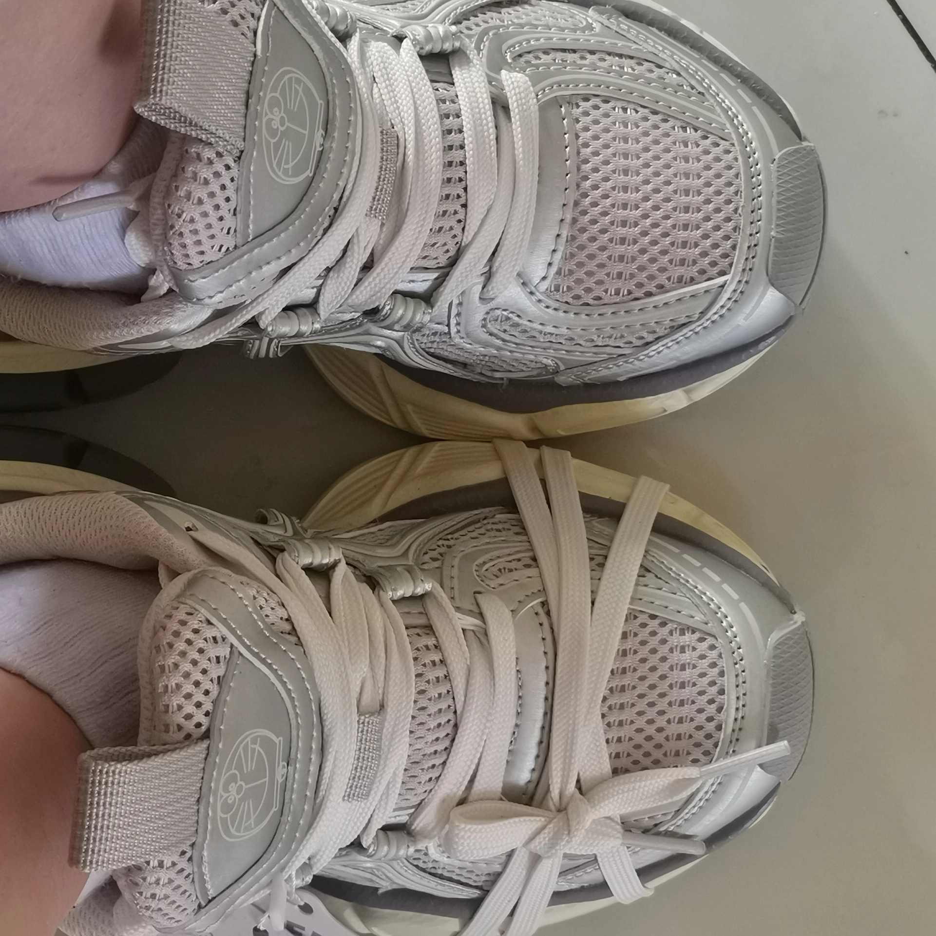 custom review-DoraemonA Низкий топ толстая подошва кроссовки унисекс