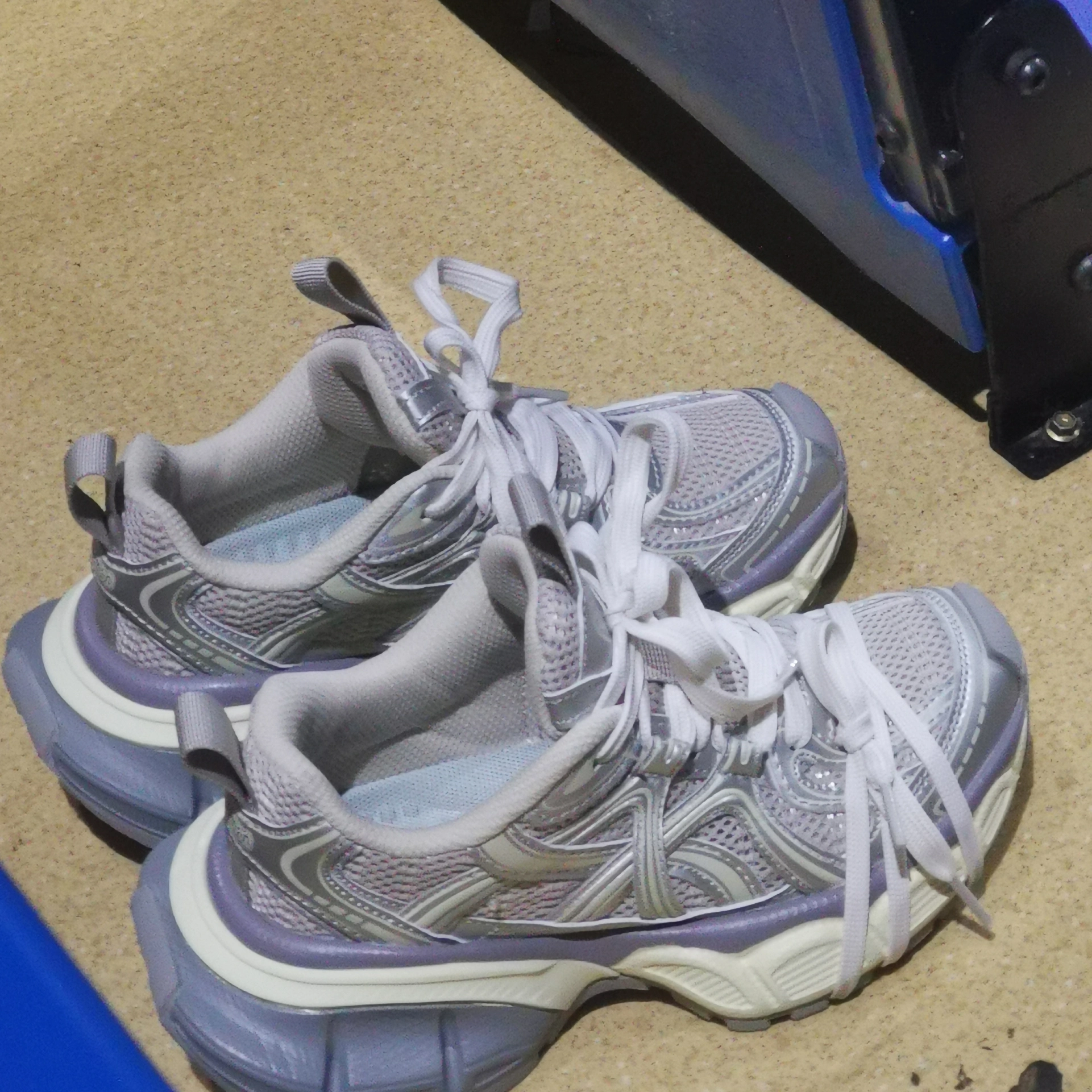 custom review-DoraemonA Низкий топ толстая подошва кроссовки унисекс