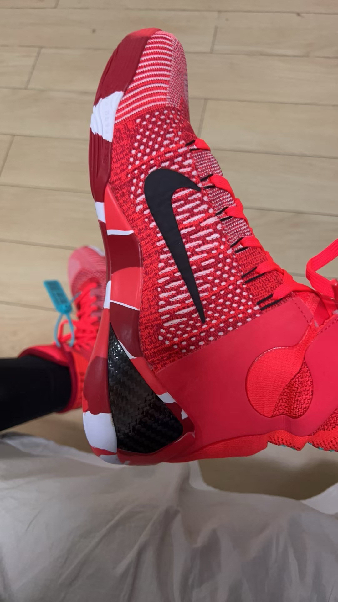 custom review-Nike Kobe 9 Elite Protro 
Christmas
 2024