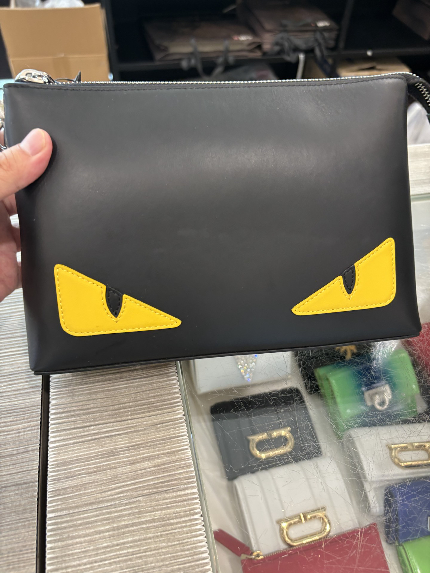 fendi芬迪 #适合出游的单肩包 #上得物入手好包 #fendilor小怪兽 #高