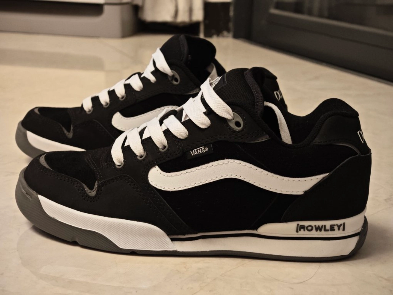 custom review-Vans Rowley Устойчивые к истиранию Низкие Кроссовки для скейтбординга Унисекс Черный Белый