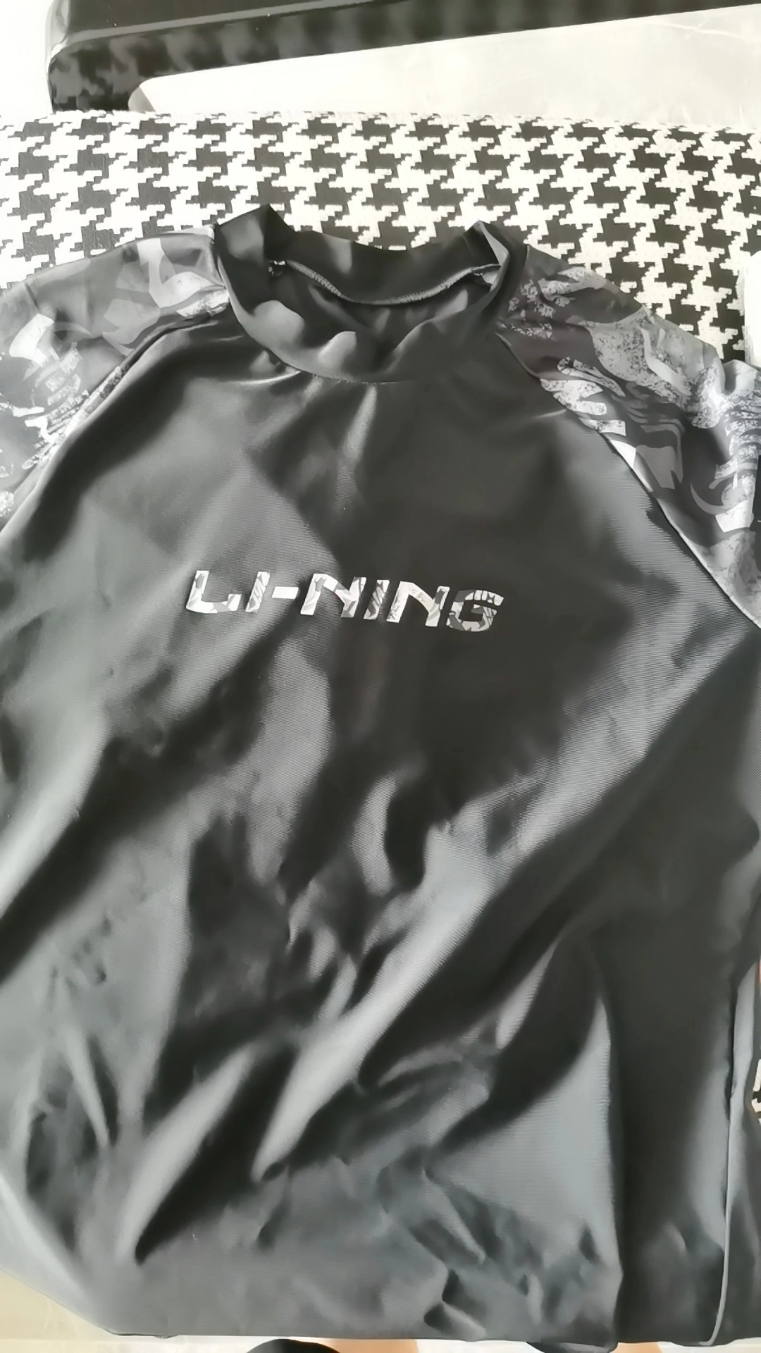 custom review-Li-Ning Осень зима Купальный комплект с коротким рукавом Мужские купальники Мужской