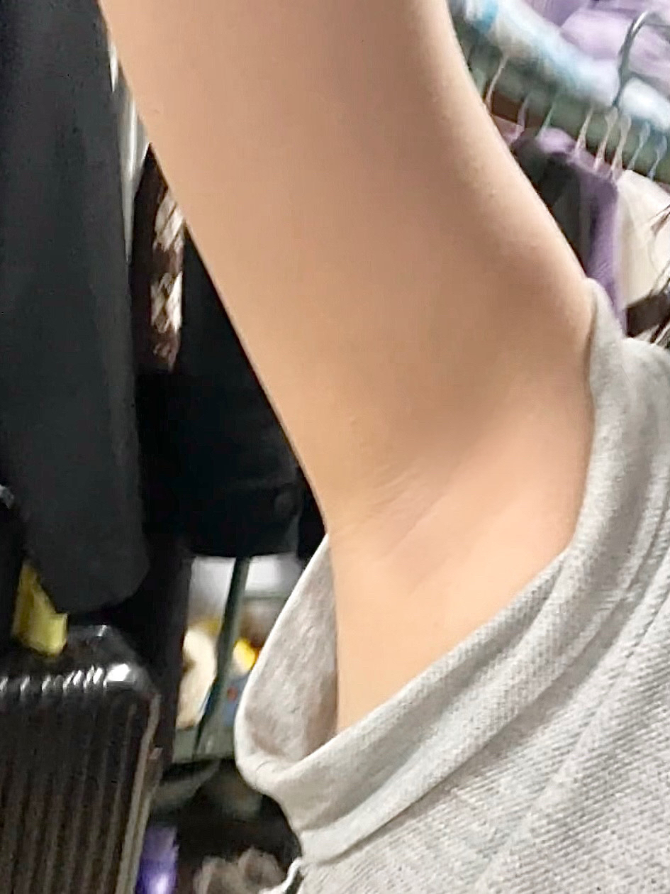 姐妹们!是谁的腋下还不干净啊?