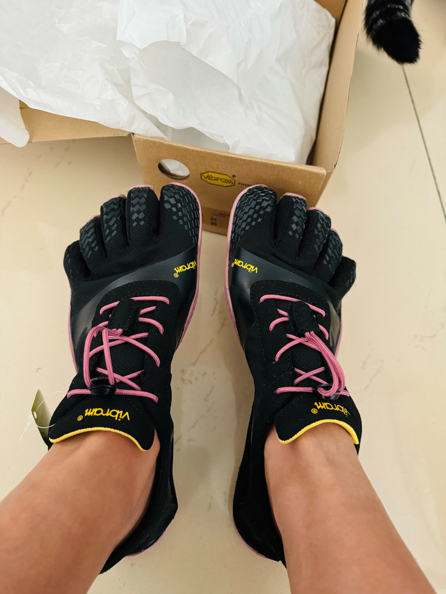 custom review-Vibram KSO EVO FIVE Fingers Низкие кроссовки для тренировок Женские Черные Розовые