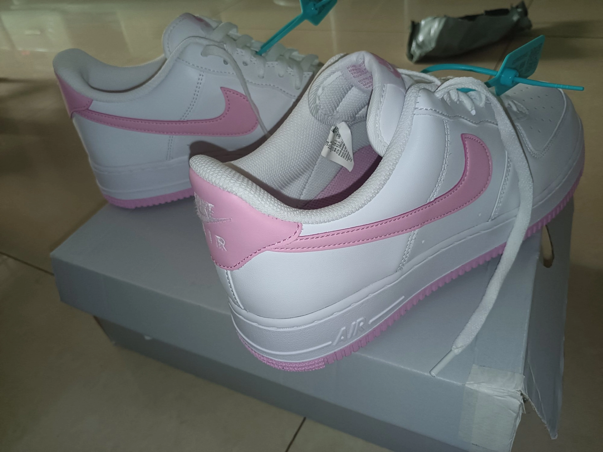 custom review-Nike Air Force 1 Low '07 Bubblegum