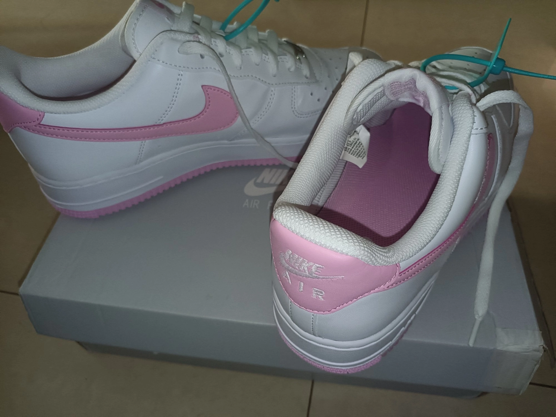 custom review-Nike Air Force 1 Low '07 Bubblegum