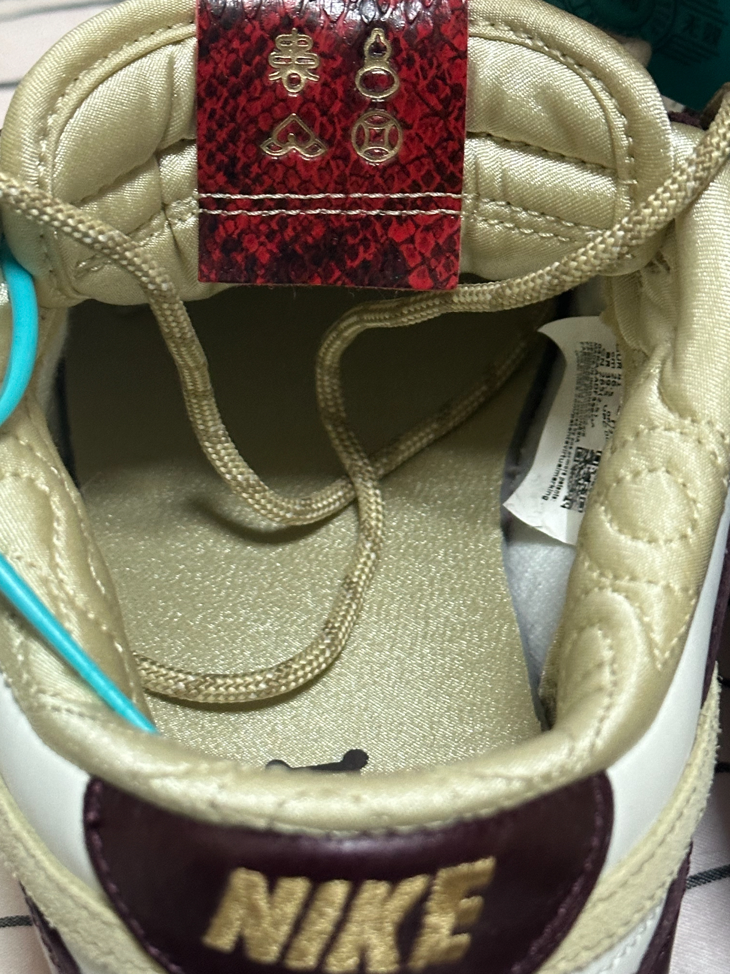 custom review-Nike Dunk Slip Resistant Abrasion Resistant Низкие Кроссовки для скейтбординга Женские Белые Золото Красный