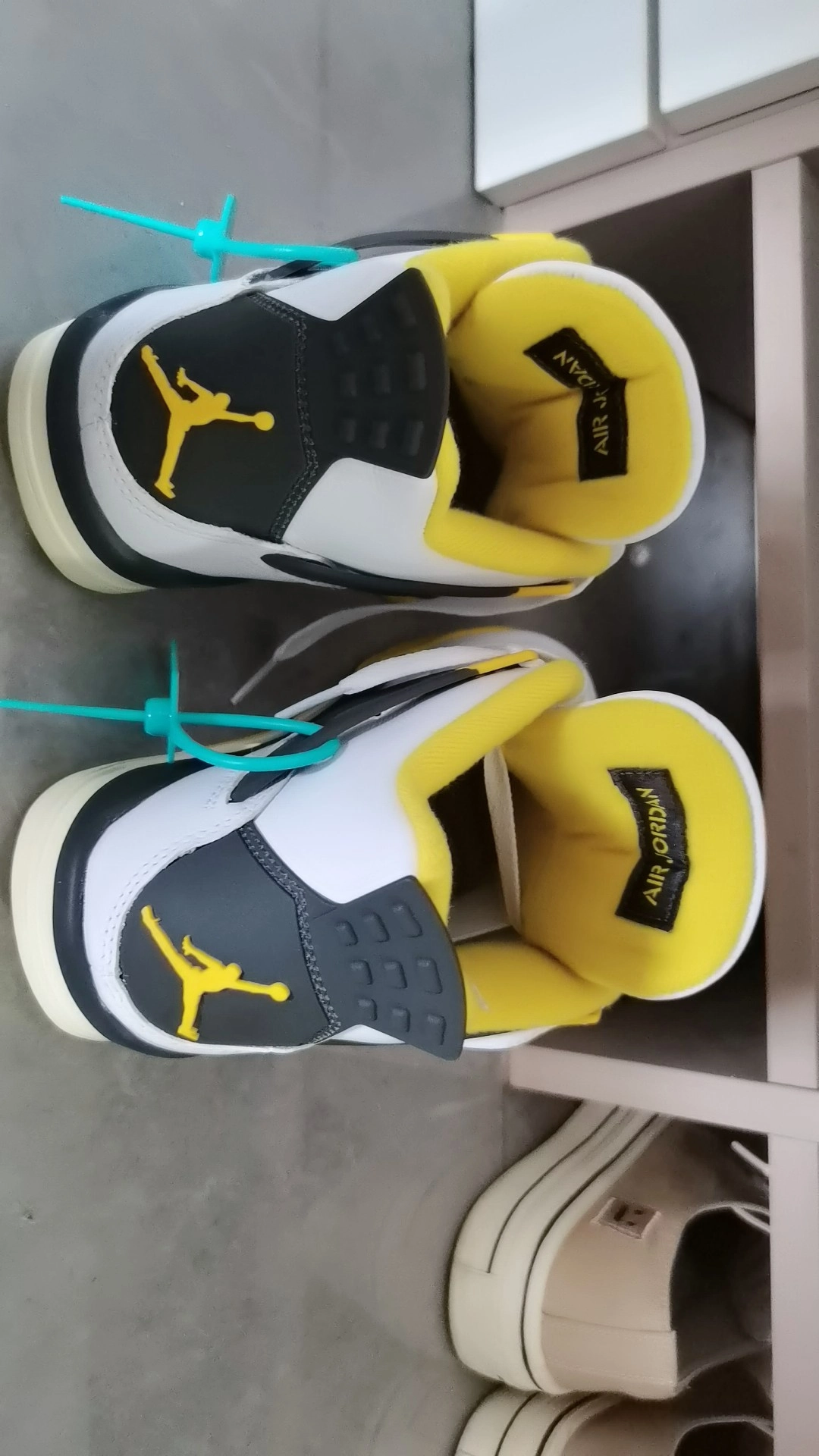 custom review-Jordan 4 Retro Vivid Sulfur Women's