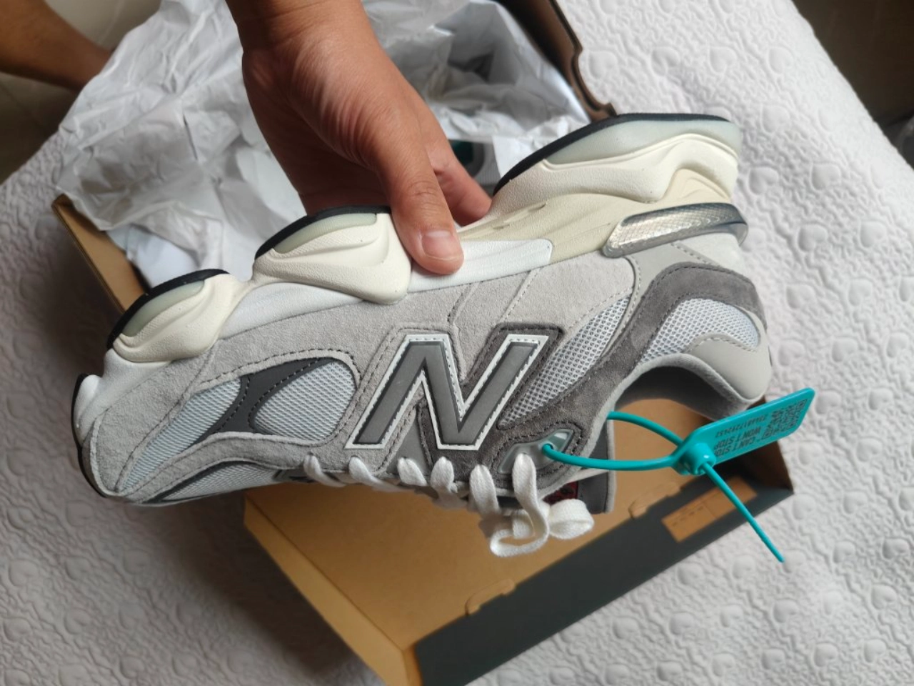 custom review-New Balance 9060 'Rain Cloud Grey'