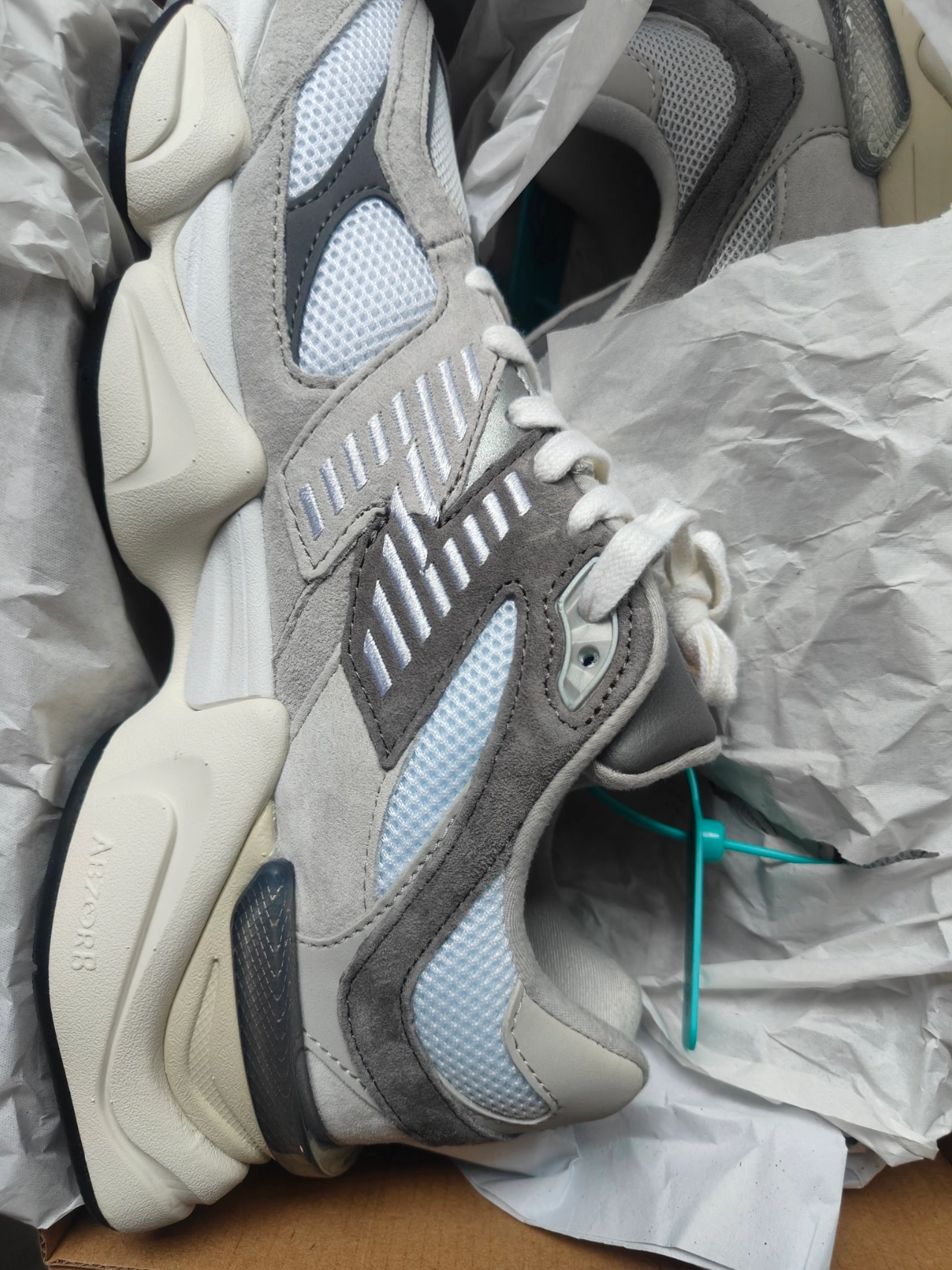 custom review-New Balance 9060 'Rain Cloud Grey'