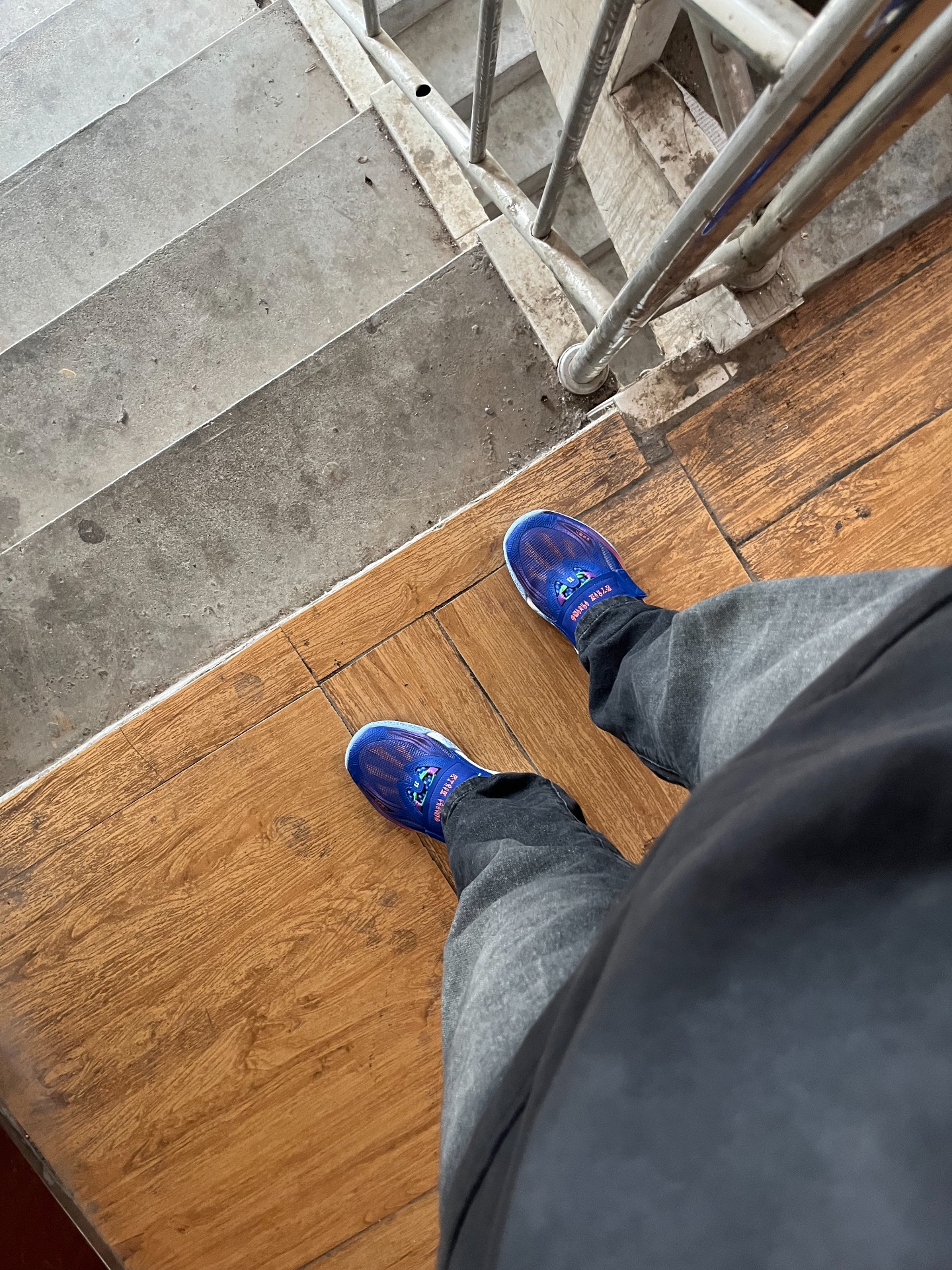 custom review-Anta KAI 1 Амортизация Износостойкие Низкие Баскетбольные Кроссовки Мужские Белые Синие и Оранжевые