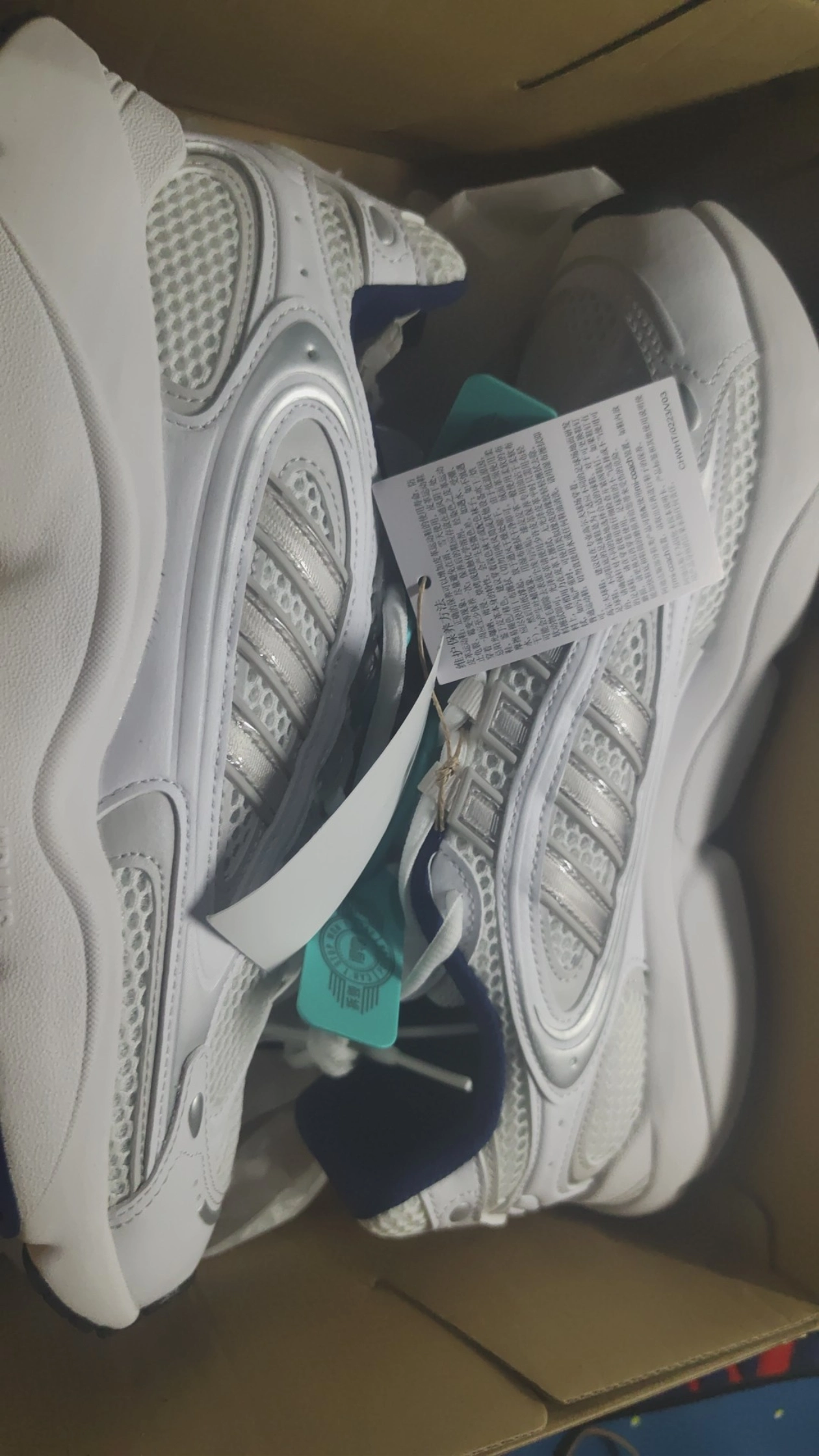 custom review-Adidas Originals Ozmillen Устойчивый к истиранию низкий топ Повседневная беговая обувь Унисекс Белый Серый