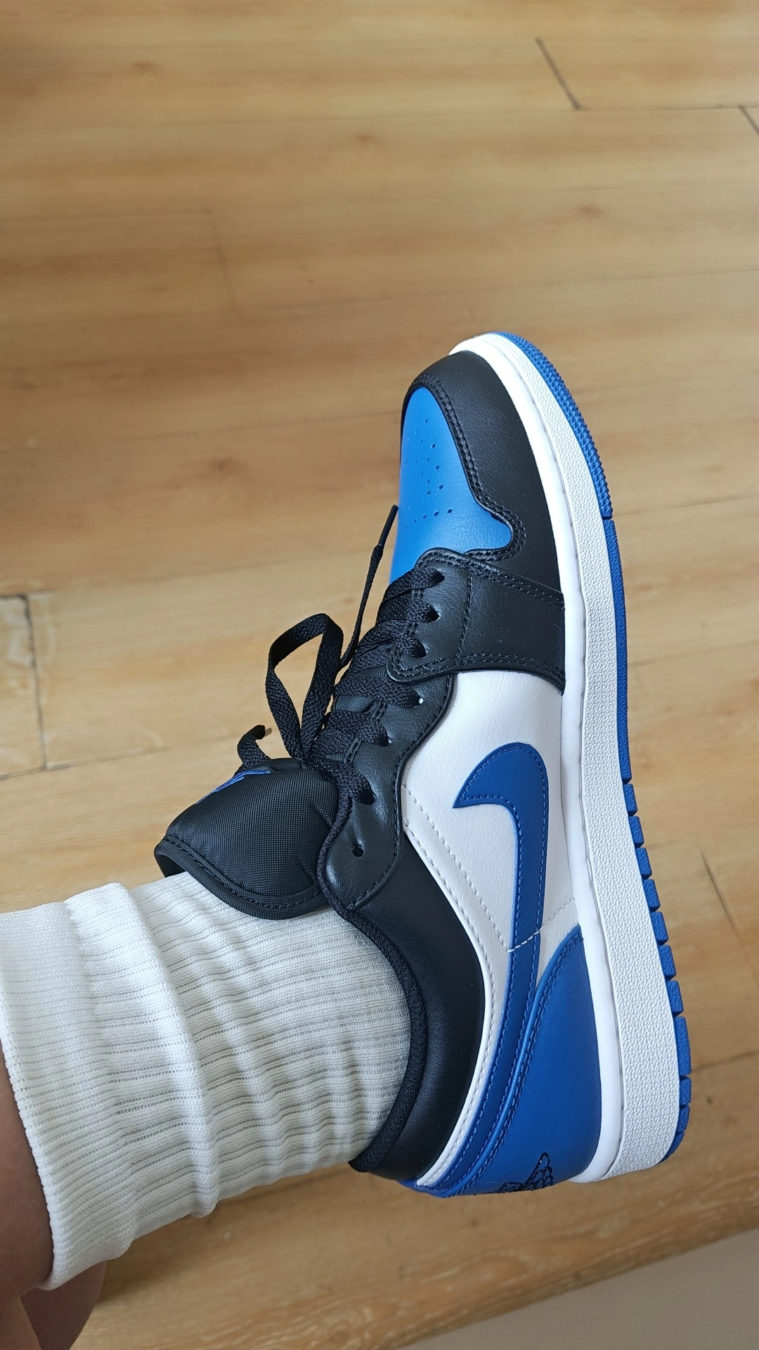 custom review-Jordan 1 Low Alternate Royal Toe