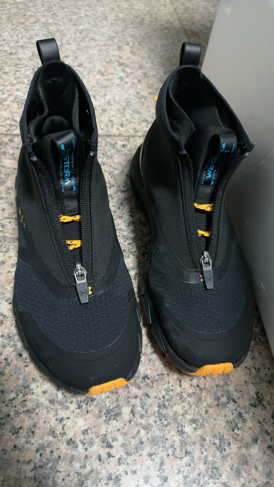 custom review-Under Armour HOVR Phantom Водонепроницаемый Высокий Топ Беговые Кроссовки Унисекс Черный