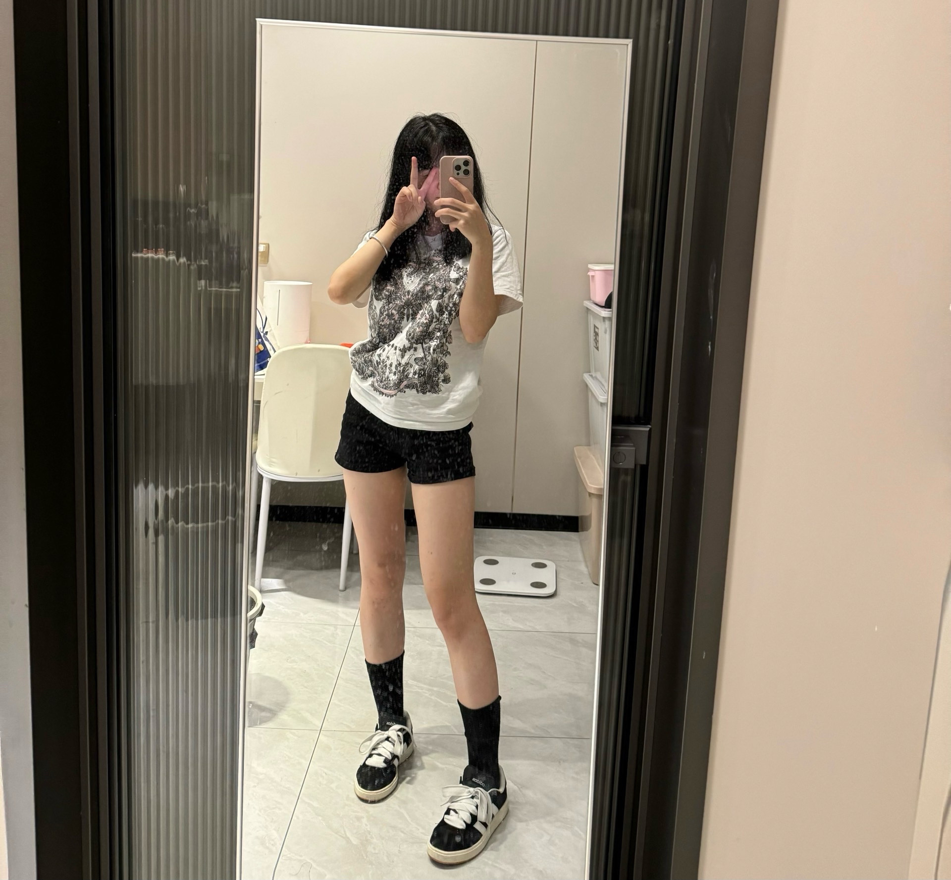 对镜拍穿搭休闲运动风 #对镜自拍day6 #晒晒酷飒女孩宝藏短裤 #今日