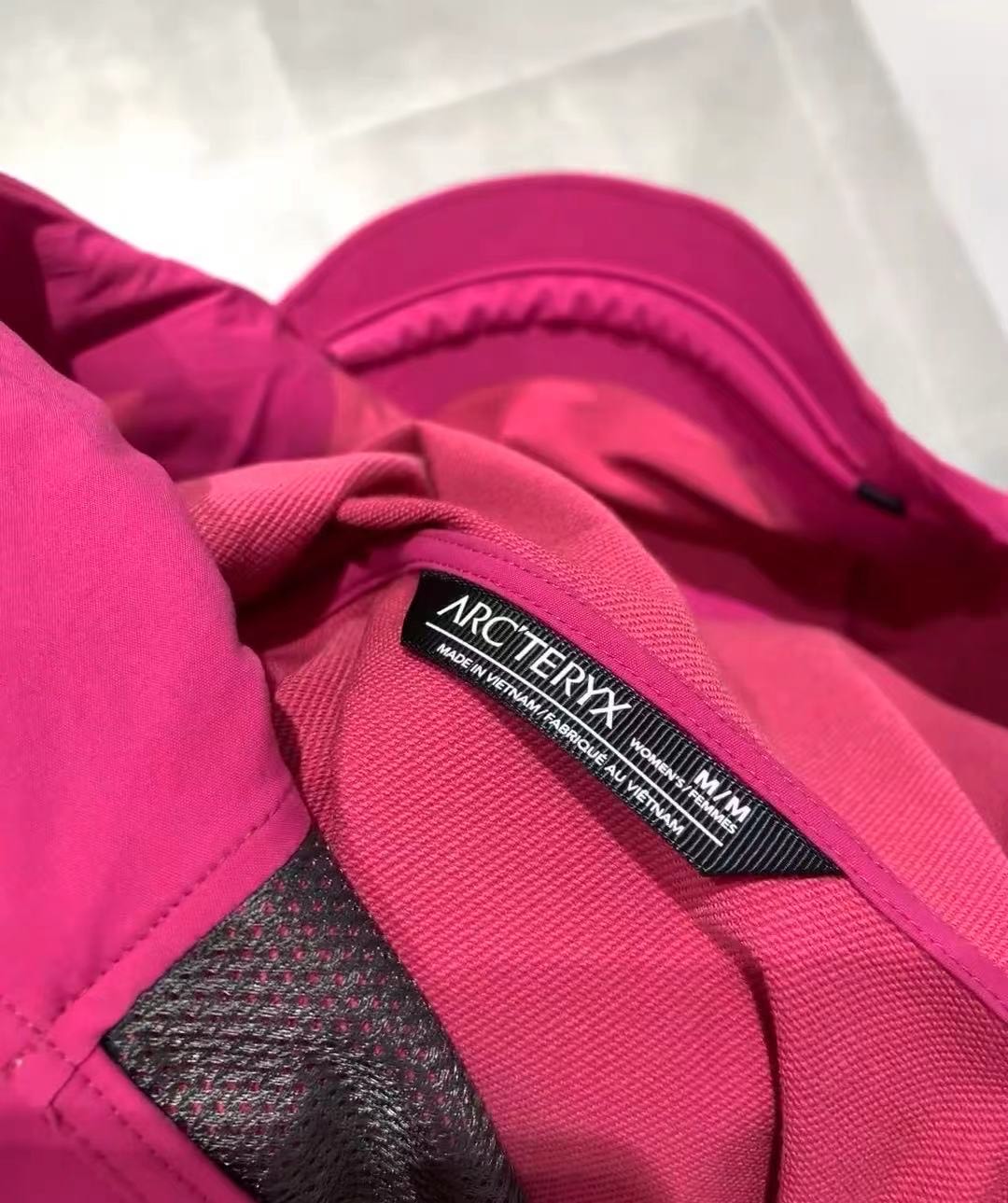 custom review-Arcteryx Гамма HOODY Куртки Пальто Женские