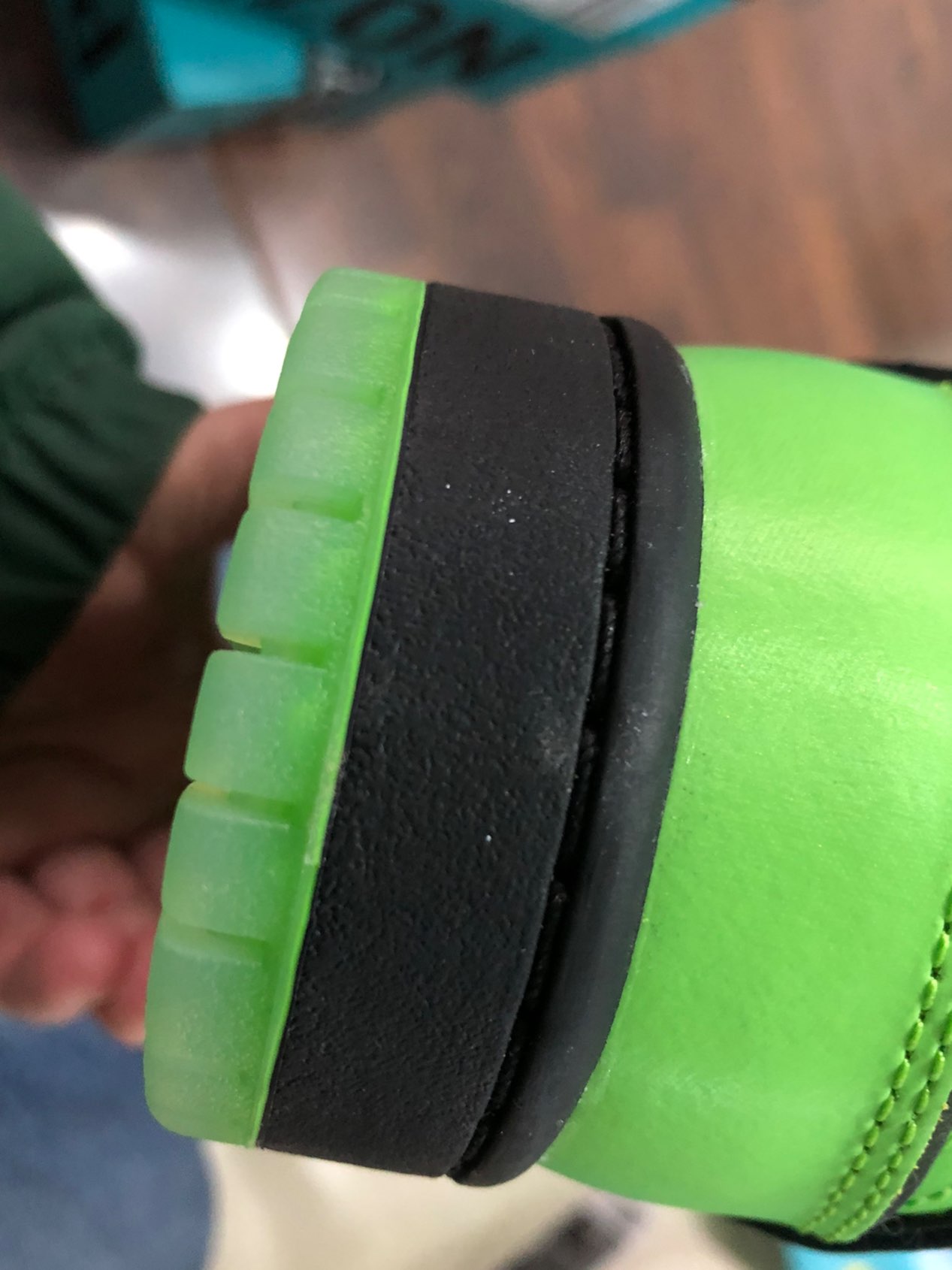 custom review-The Powerpuff Girls X Nike SB Dunk Low 'Buttercup'