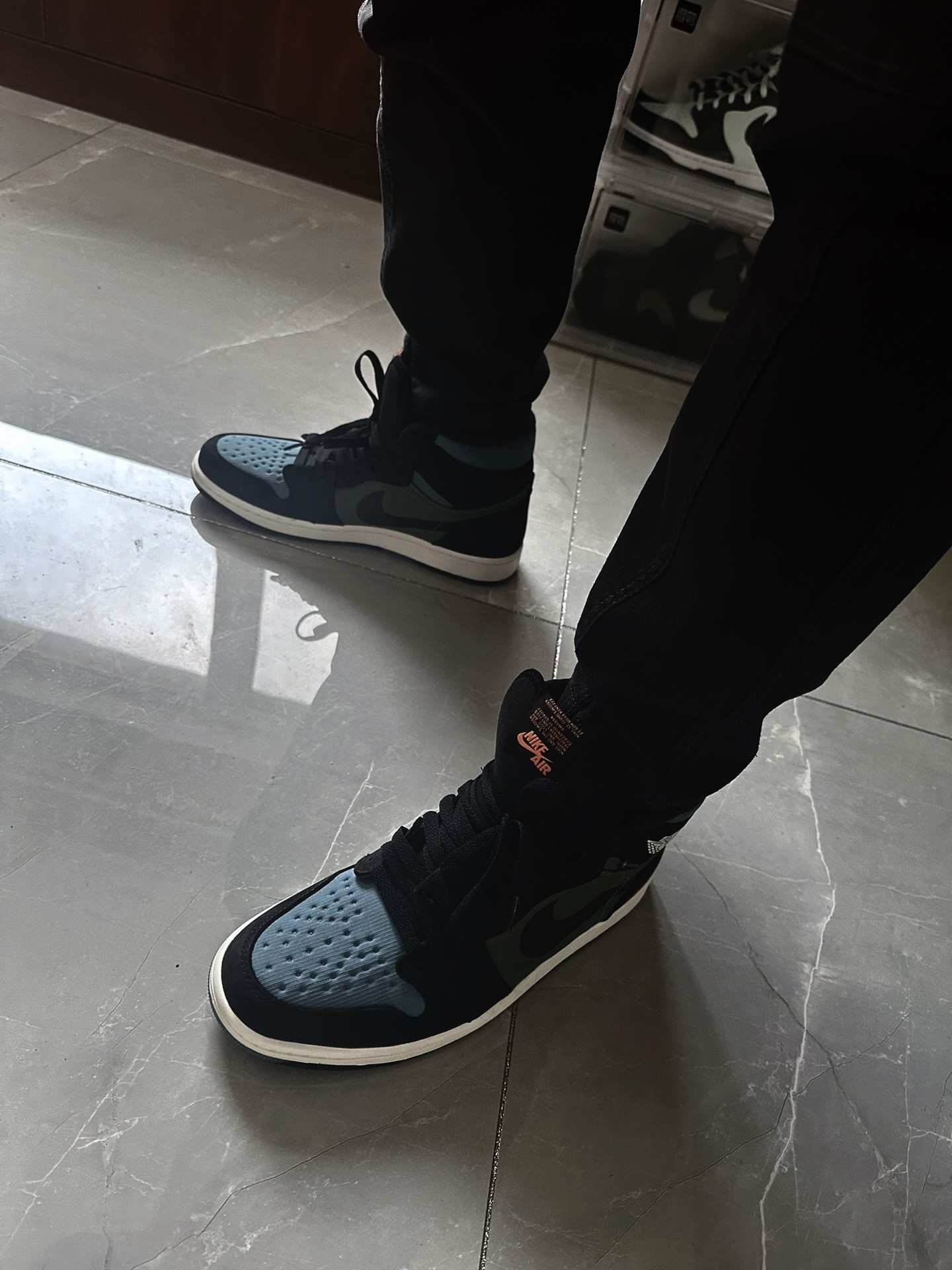 custom review-Jordan Air Jordan 1 Элемент 'Черный оливковый' Высокий топ Винтажные баскетбольные кроссовки Мужской Черный Зеленый