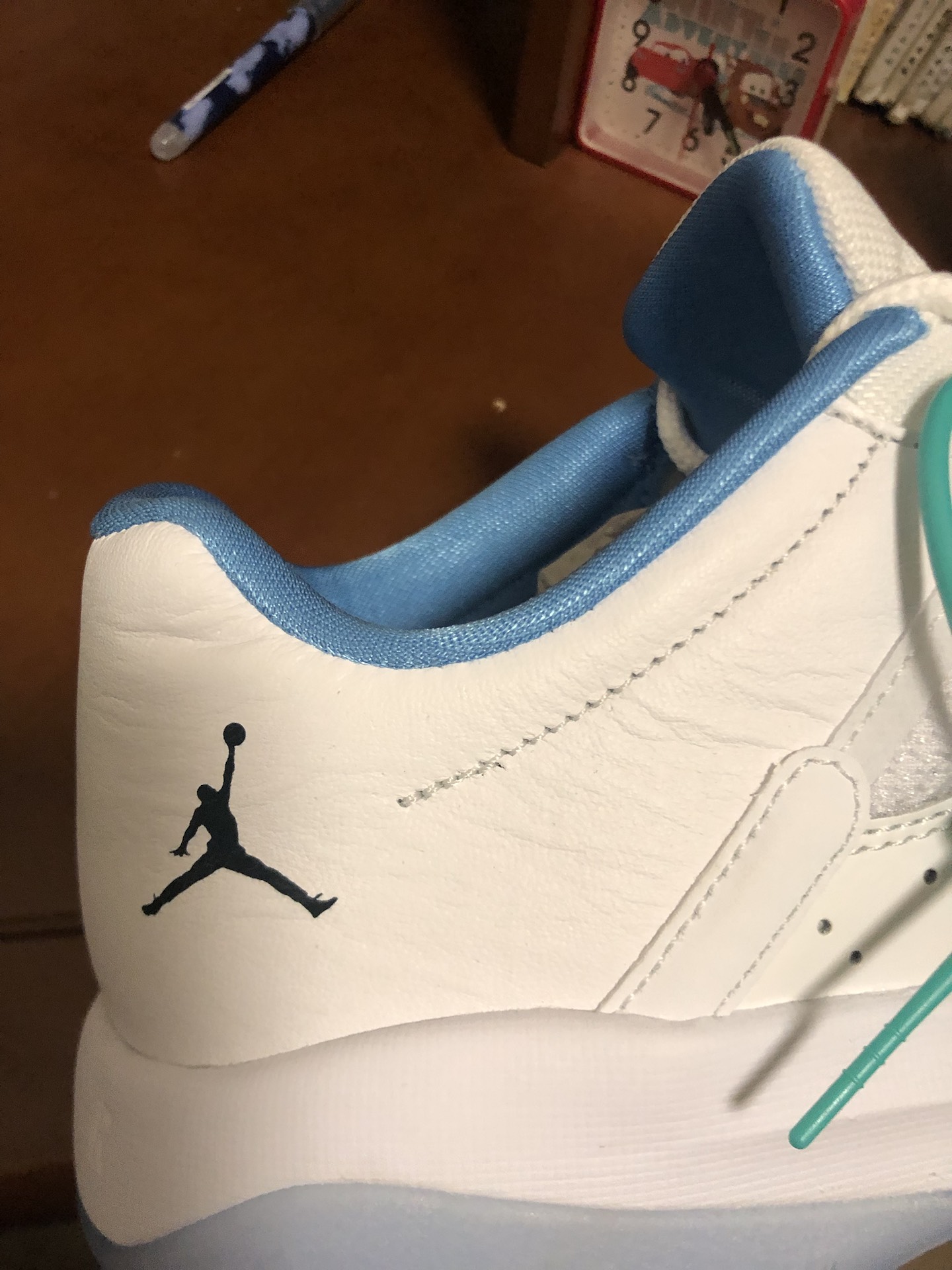 custom review-JORDAN 11 Cmft Low Legend Blue