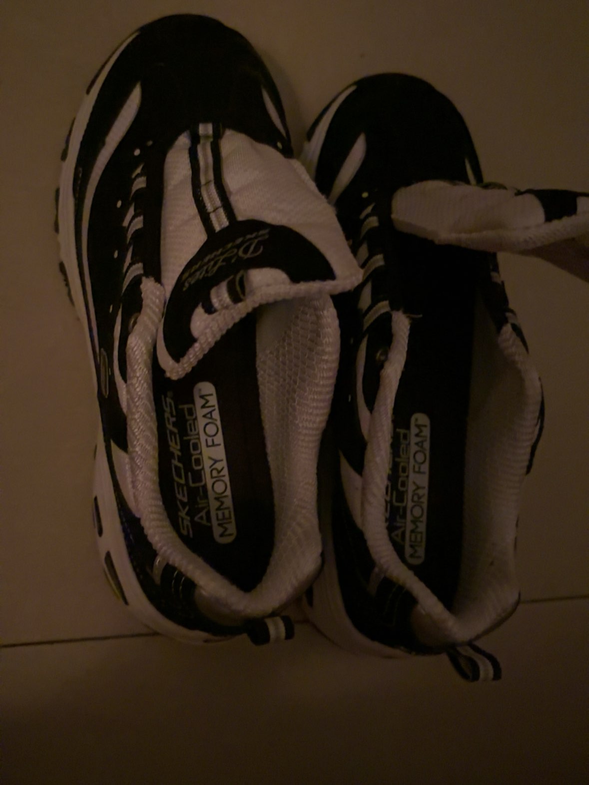 custom review-Skechers D'LITES 1,0 Легкий визуально увеличивает рост Низкий топ Телесный цвет Женские Черный белый