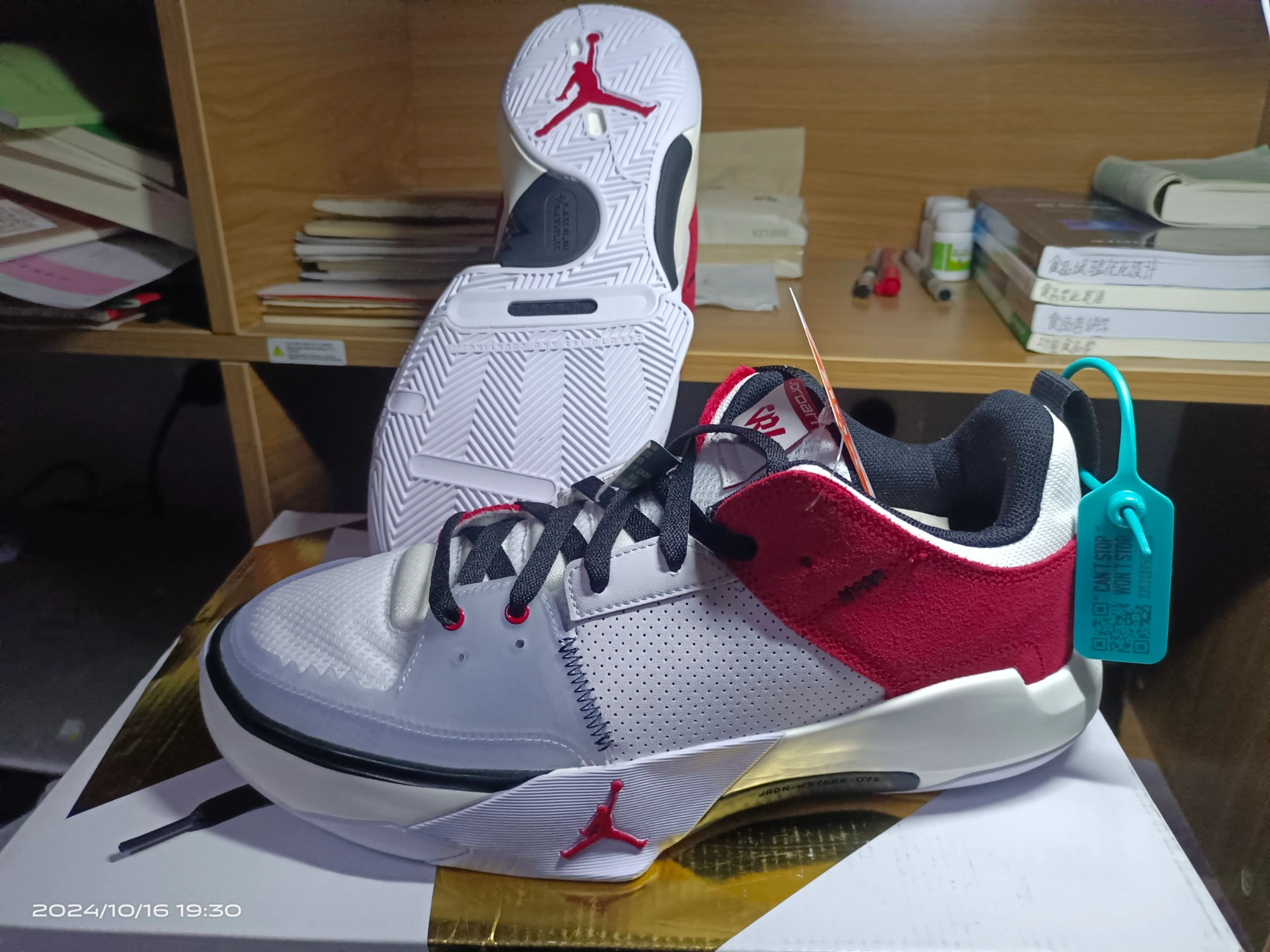 custom review-Джордан One Take 5 Slip Resistant Abrasion Resistant Breathable Low Top Винтажные баскетбольные кроссовки Мужской Белый Красный