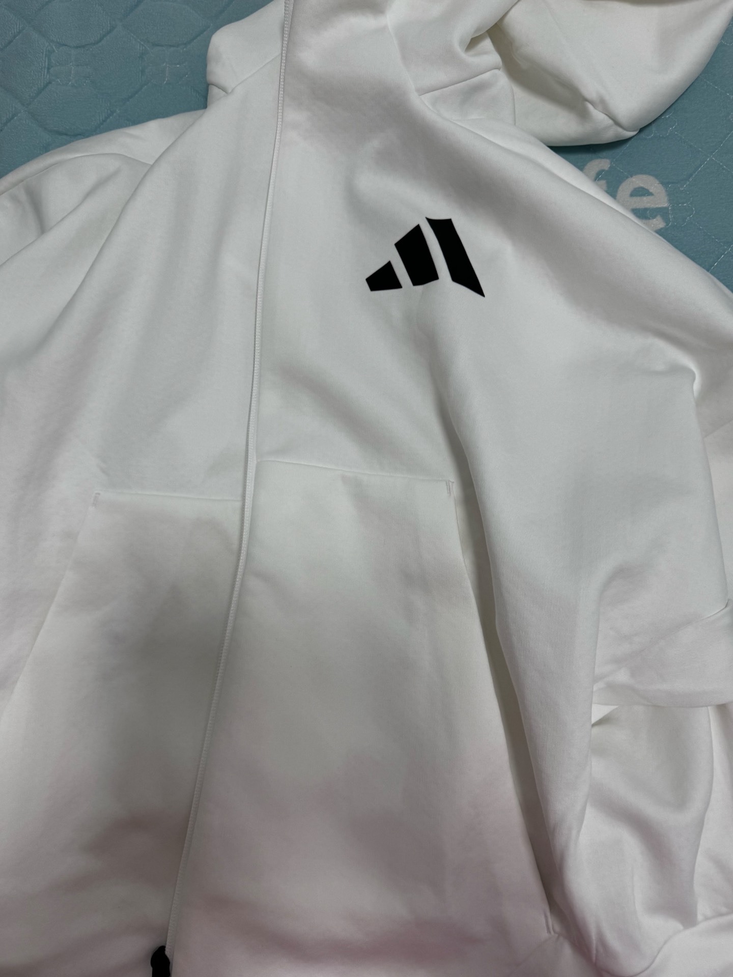 custom review-Adidas Z.N.E. FW24 Куртки и Пальто Женские Белые