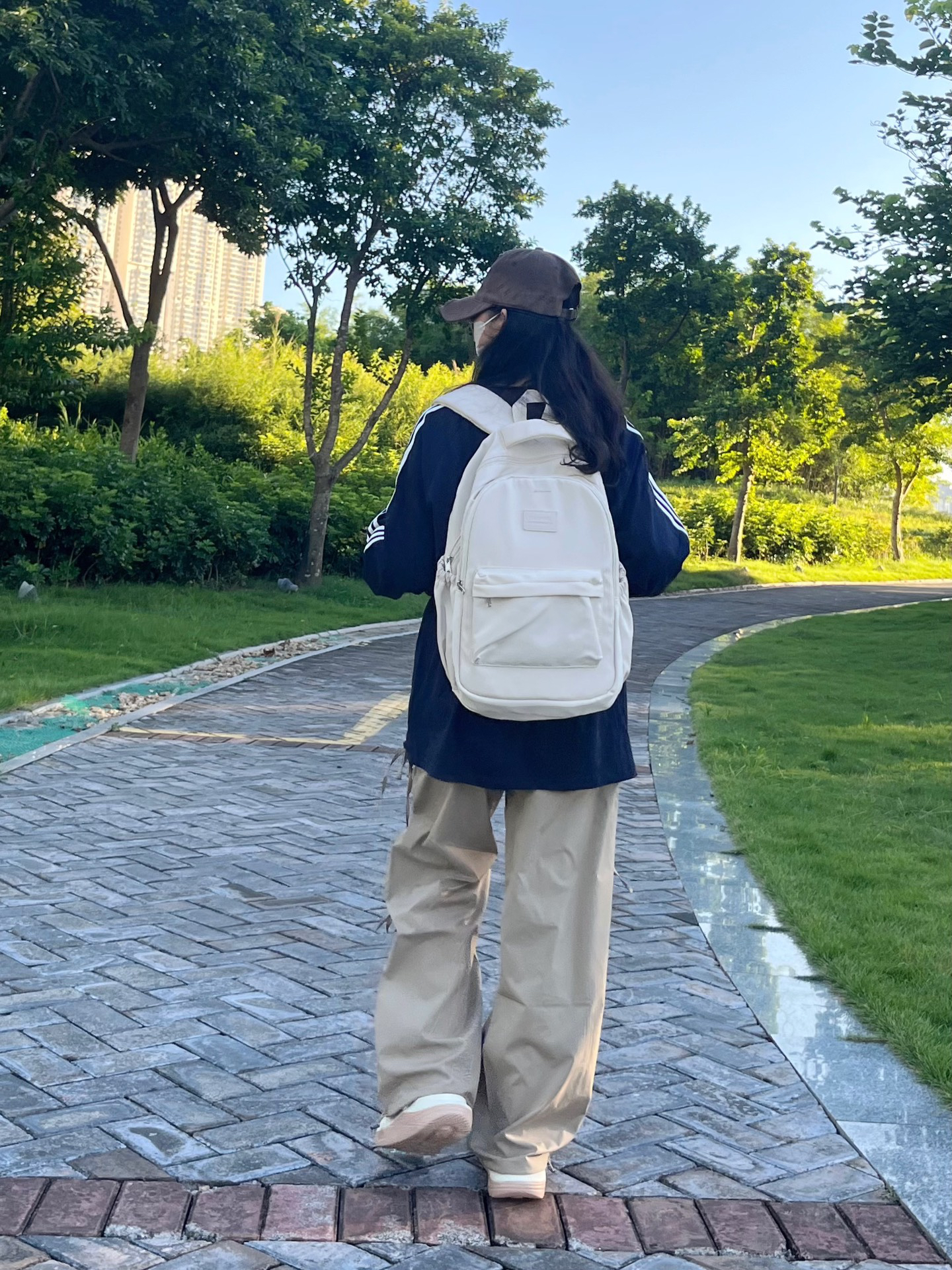 背上新背包尊嘟有大学生的感觉