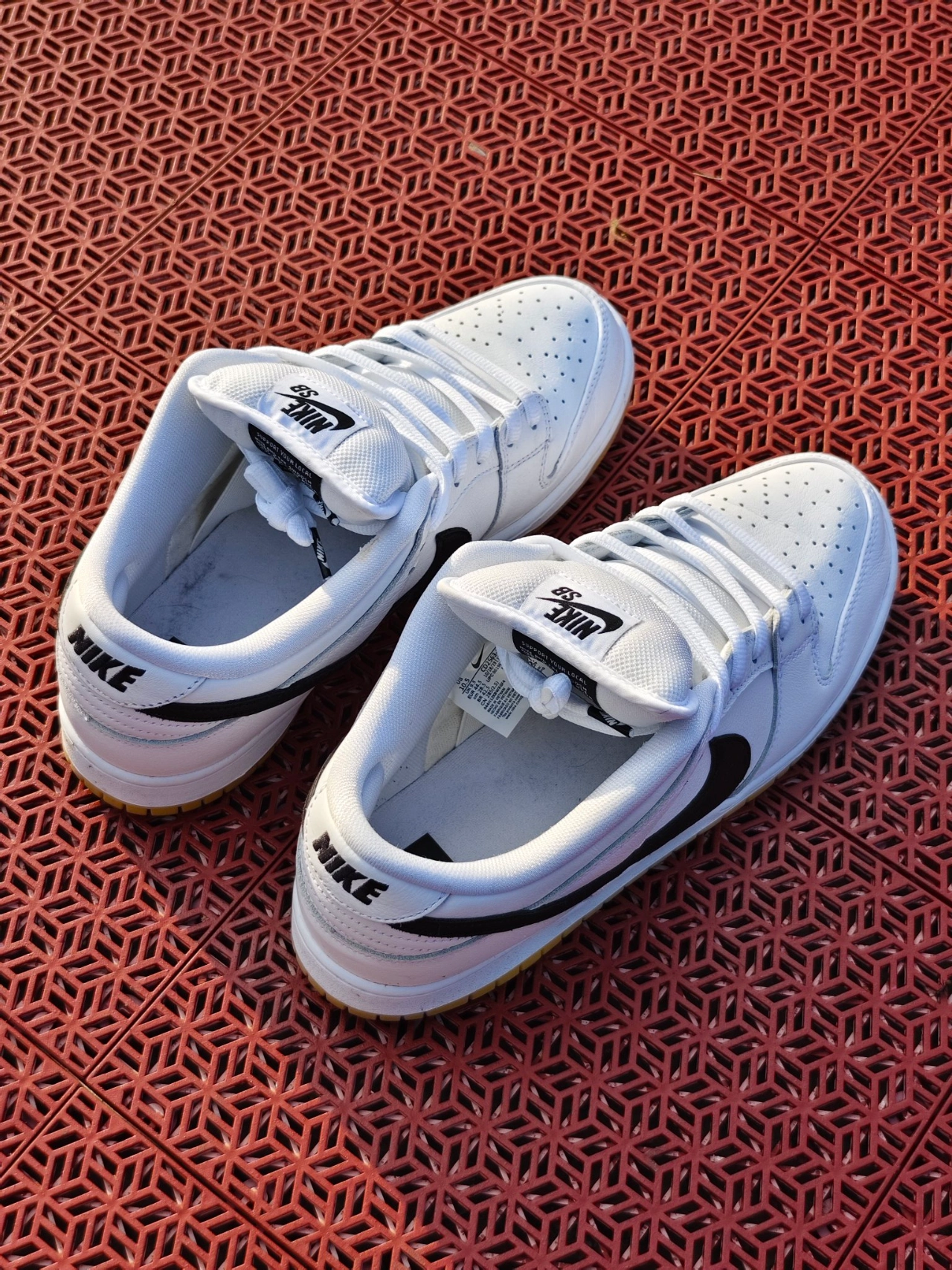 custom review-Nike Sb Dunk Low Pro White Gum
